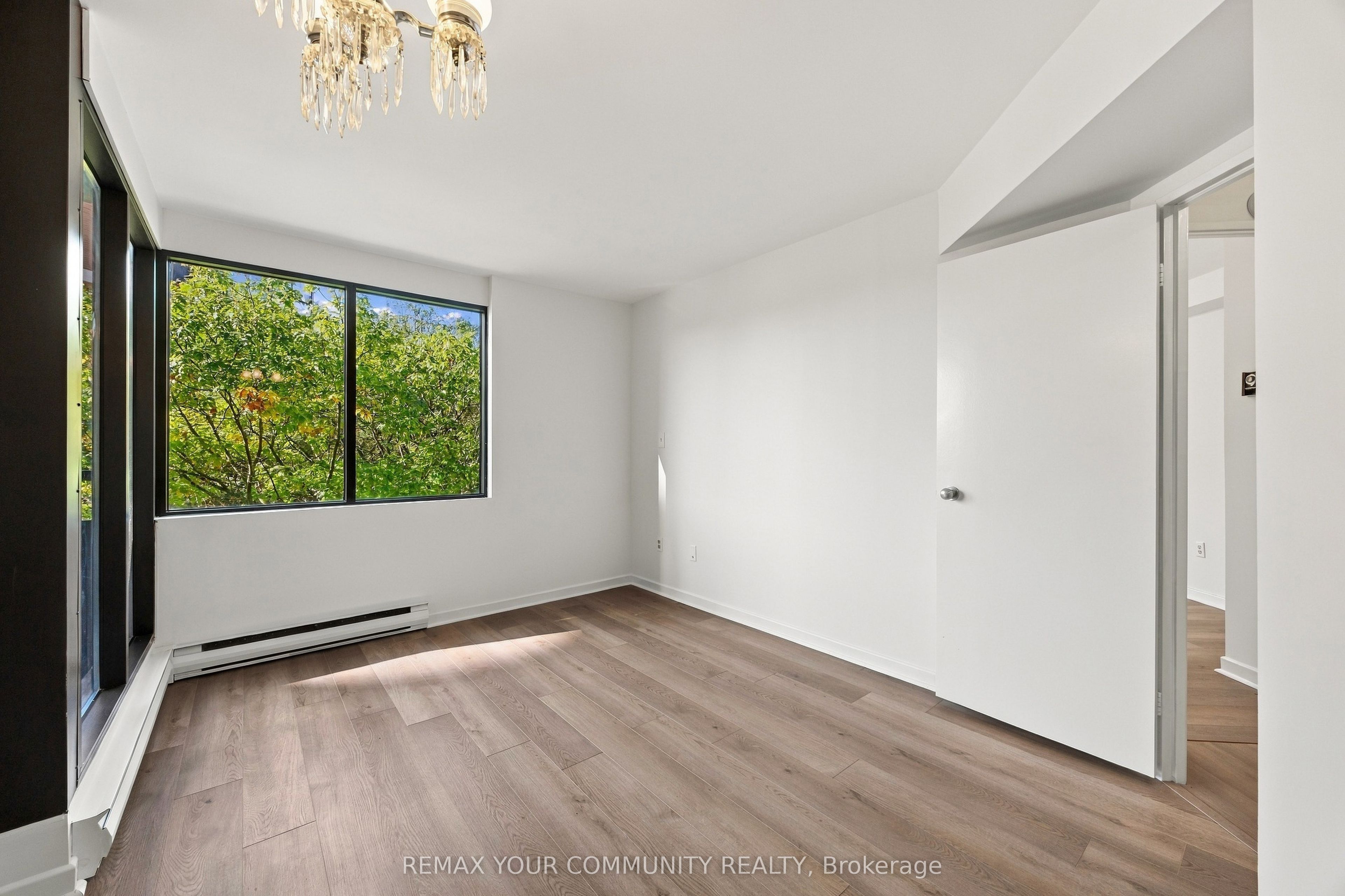 349 St Clair Avenue W 410 Property Photo 23
