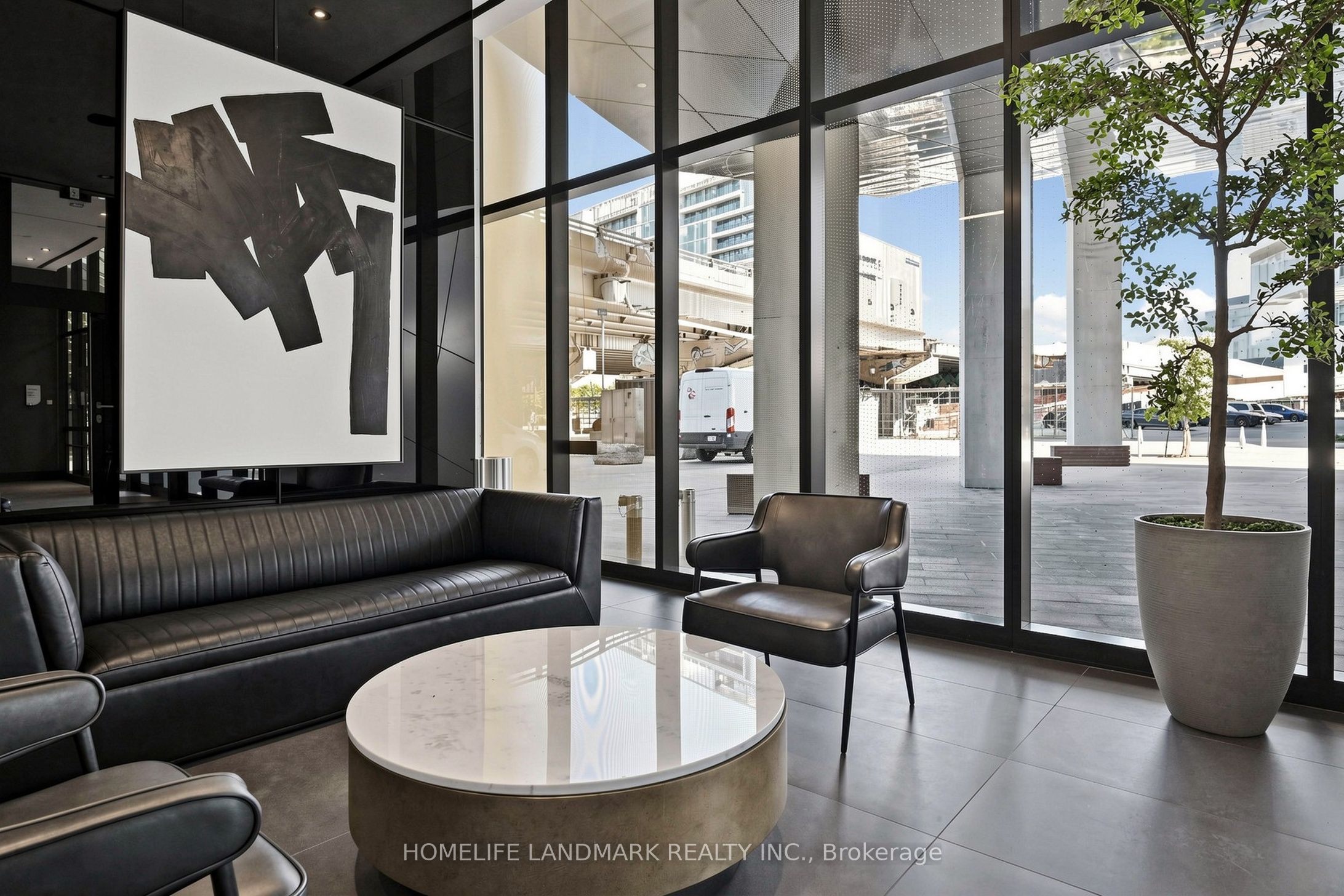21 Lawren Harris Square 801 Property Photo 8