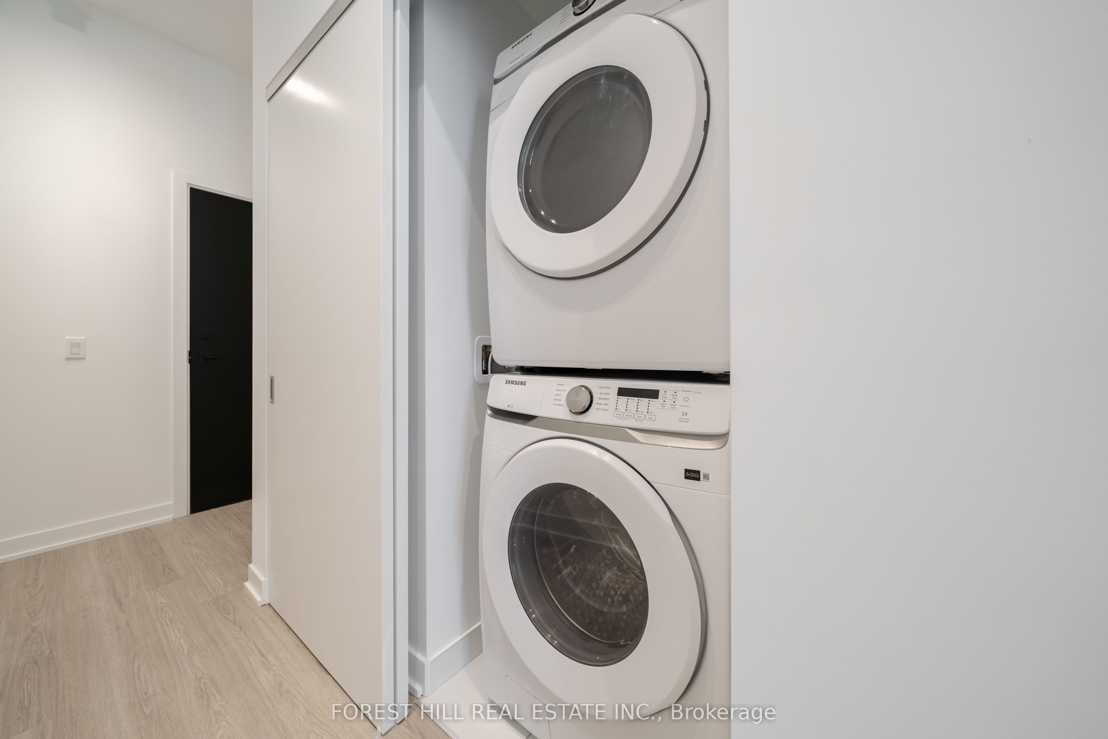 284 King Street E 201 Property Photo 14