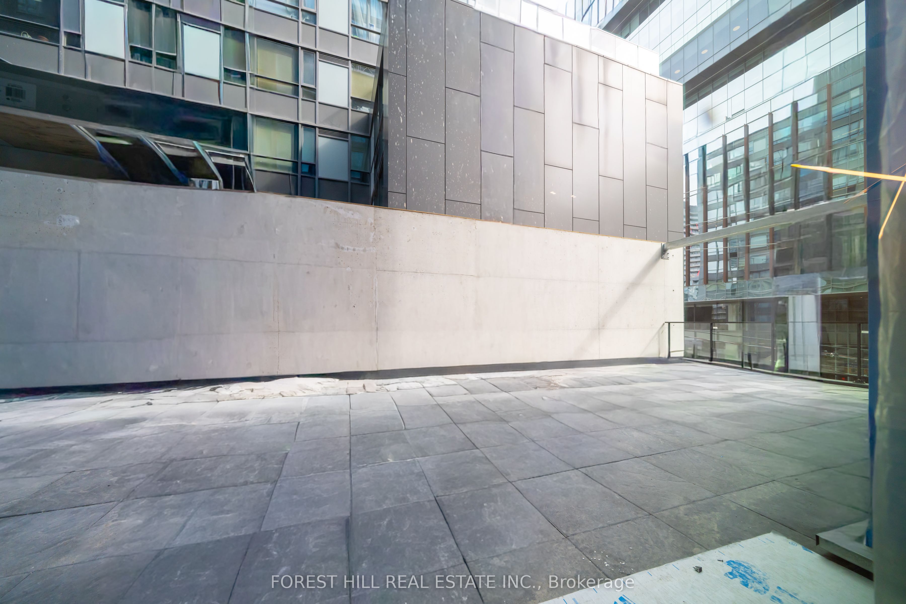 284 King Street E 201 Property Photo 16