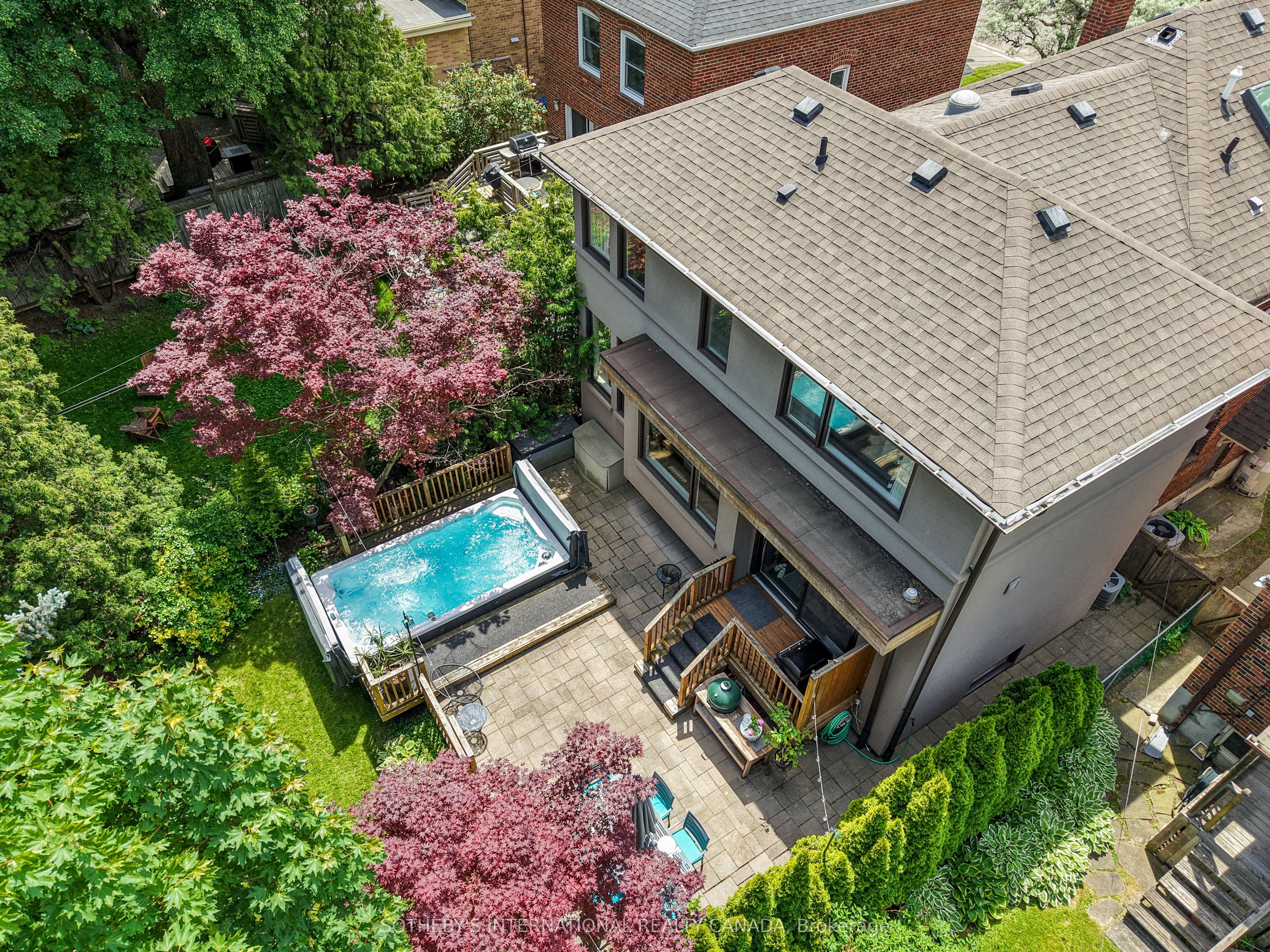 35 Belgrave Avenue Property Photo 2