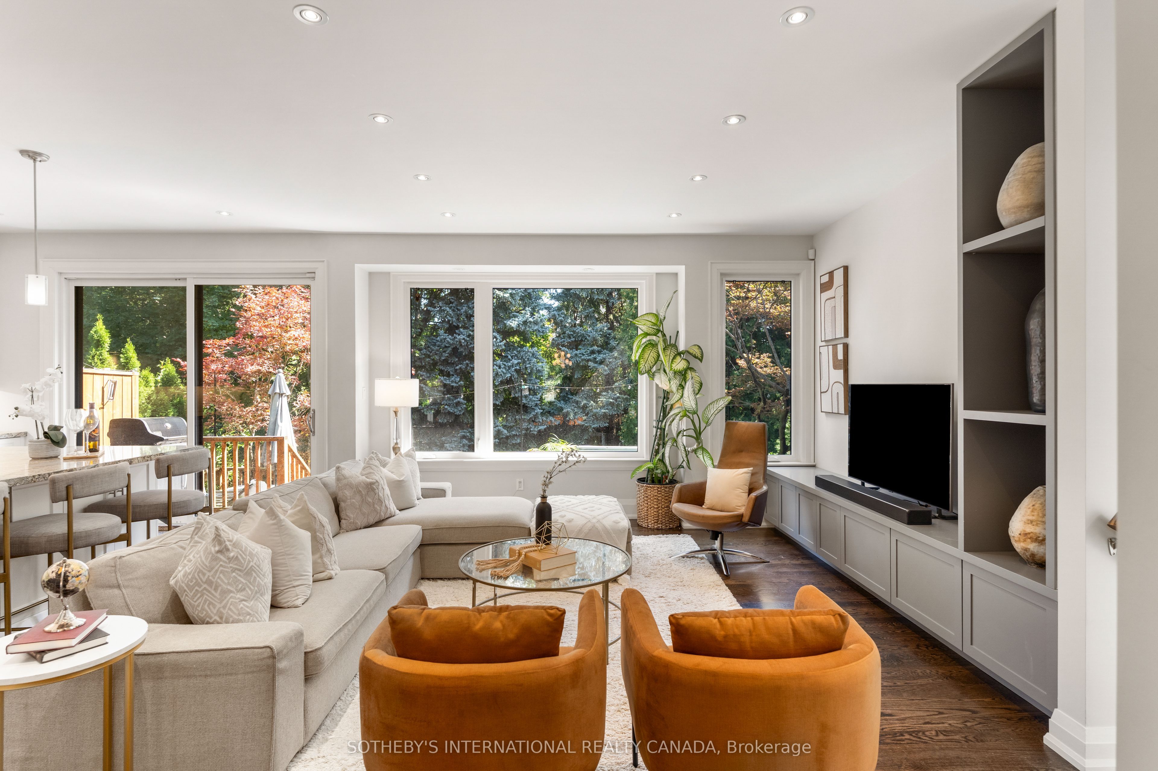 35 Belgrave Avenue Property Photo 11