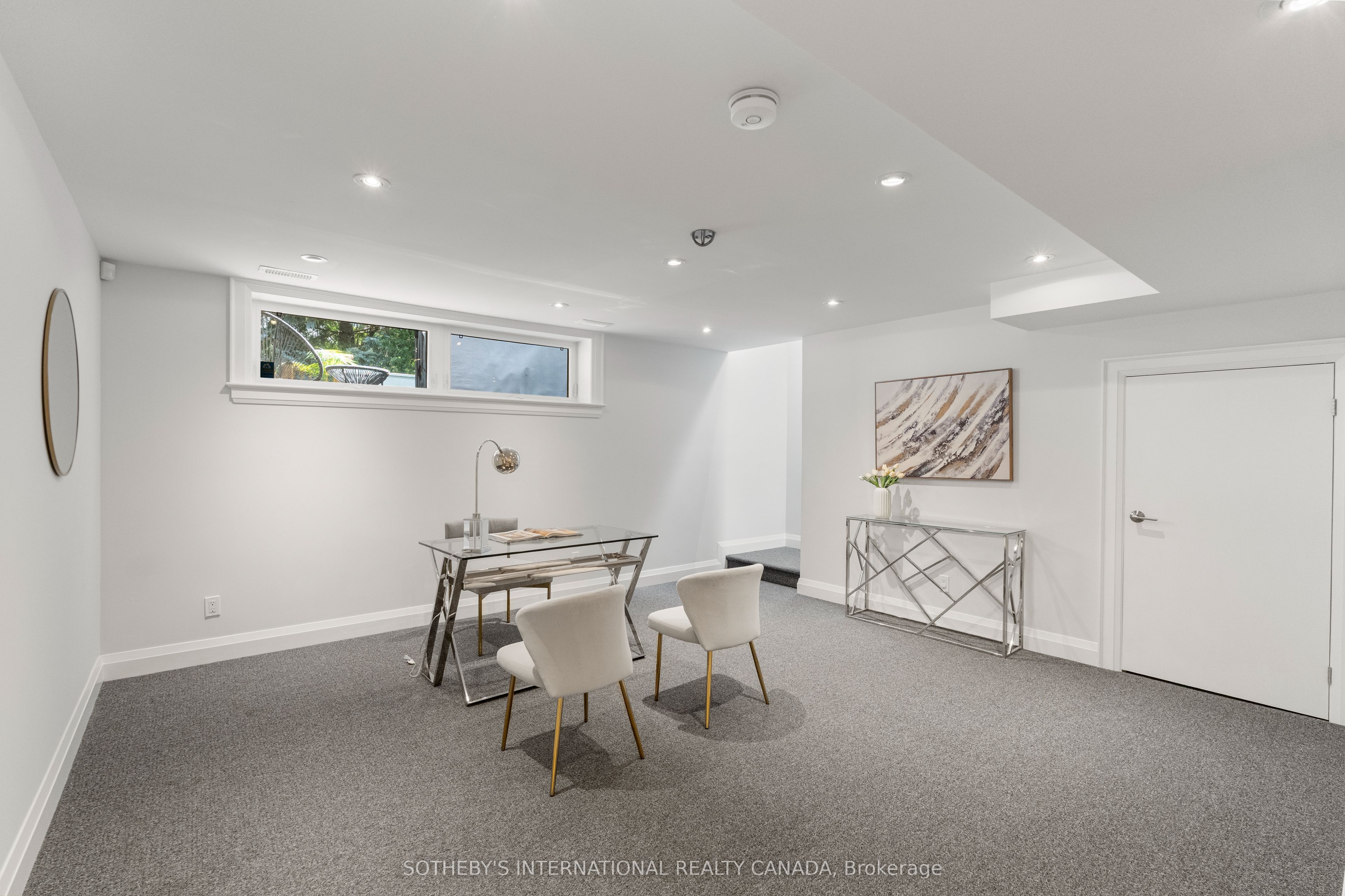 35 Belgrave Avenue Property Photo 37