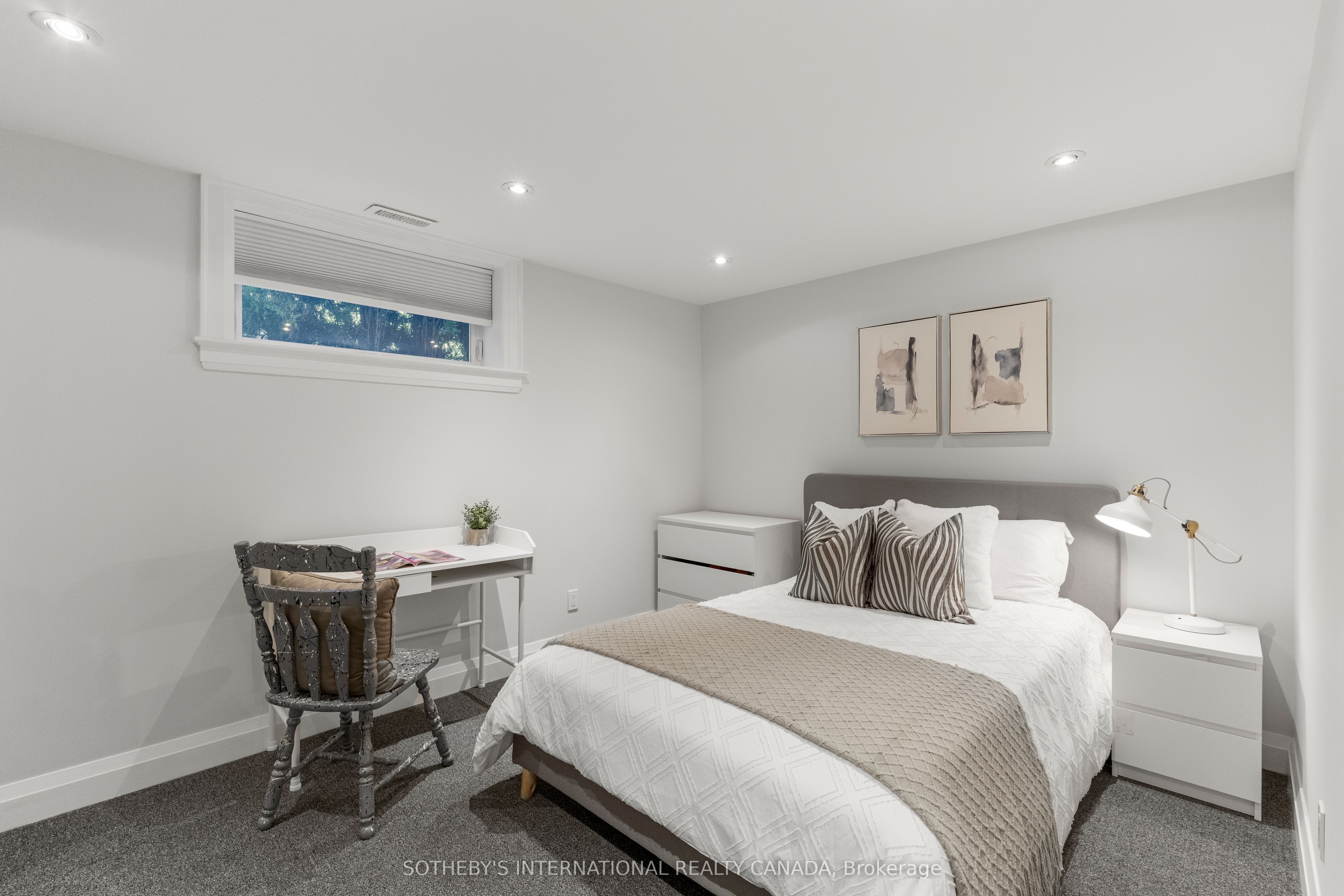 35 Belgrave Avenue Property Photo 38