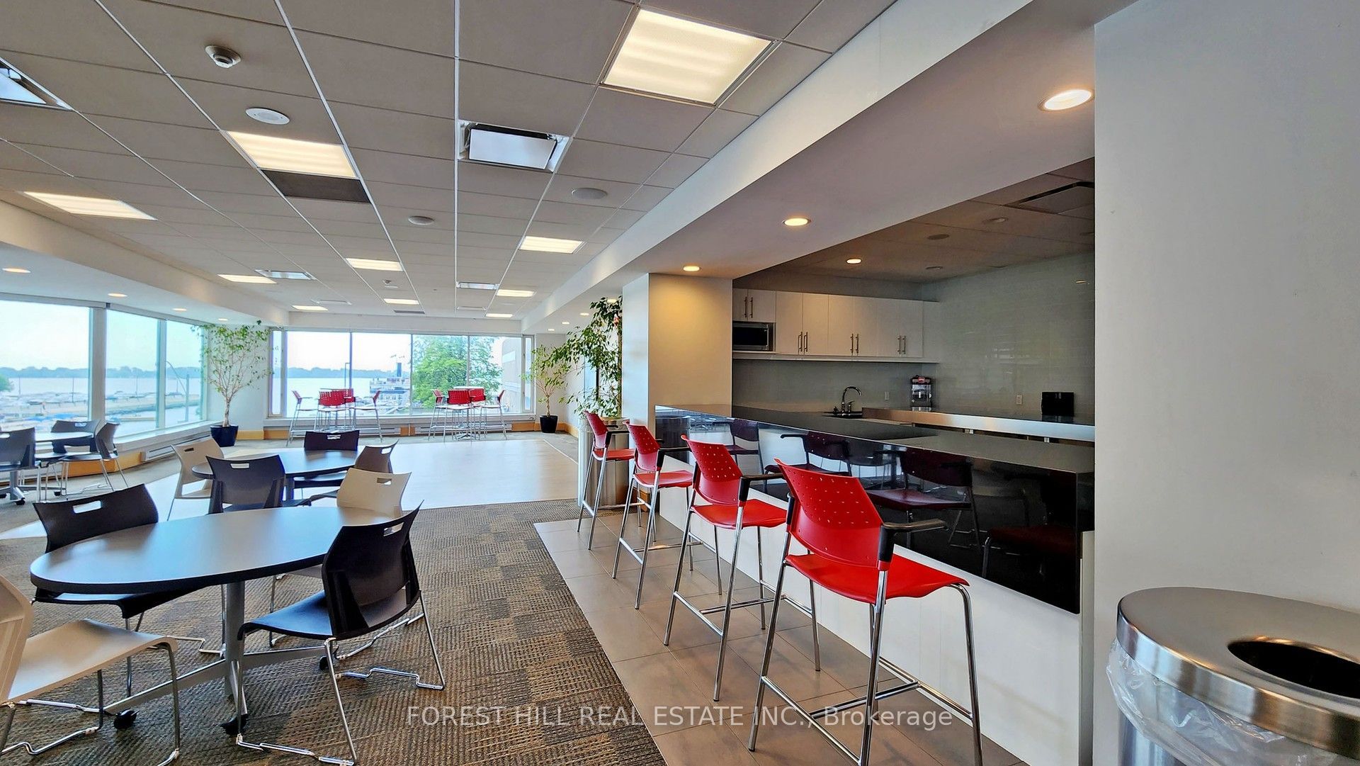 10 Yonge Street 1810 Property Photo 19