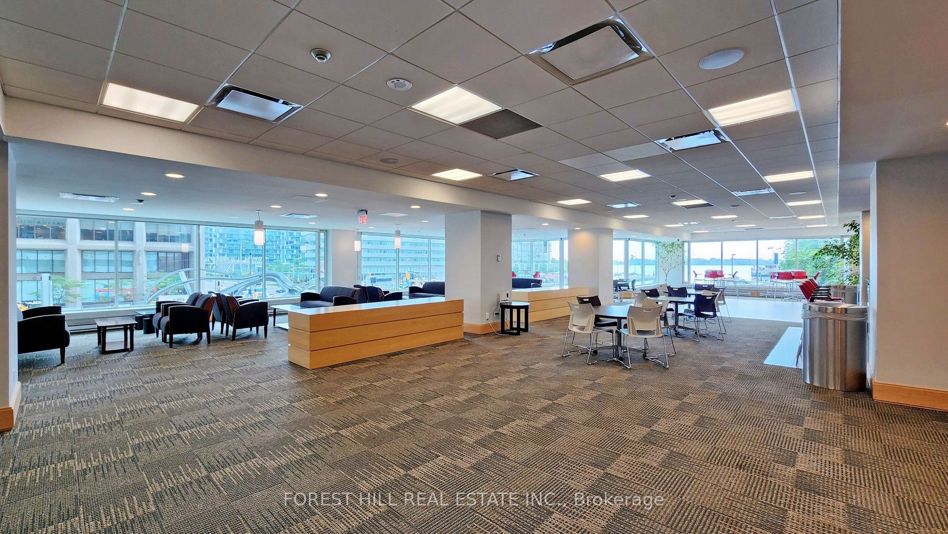10 Yonge Street 1810 Property Photo 20
