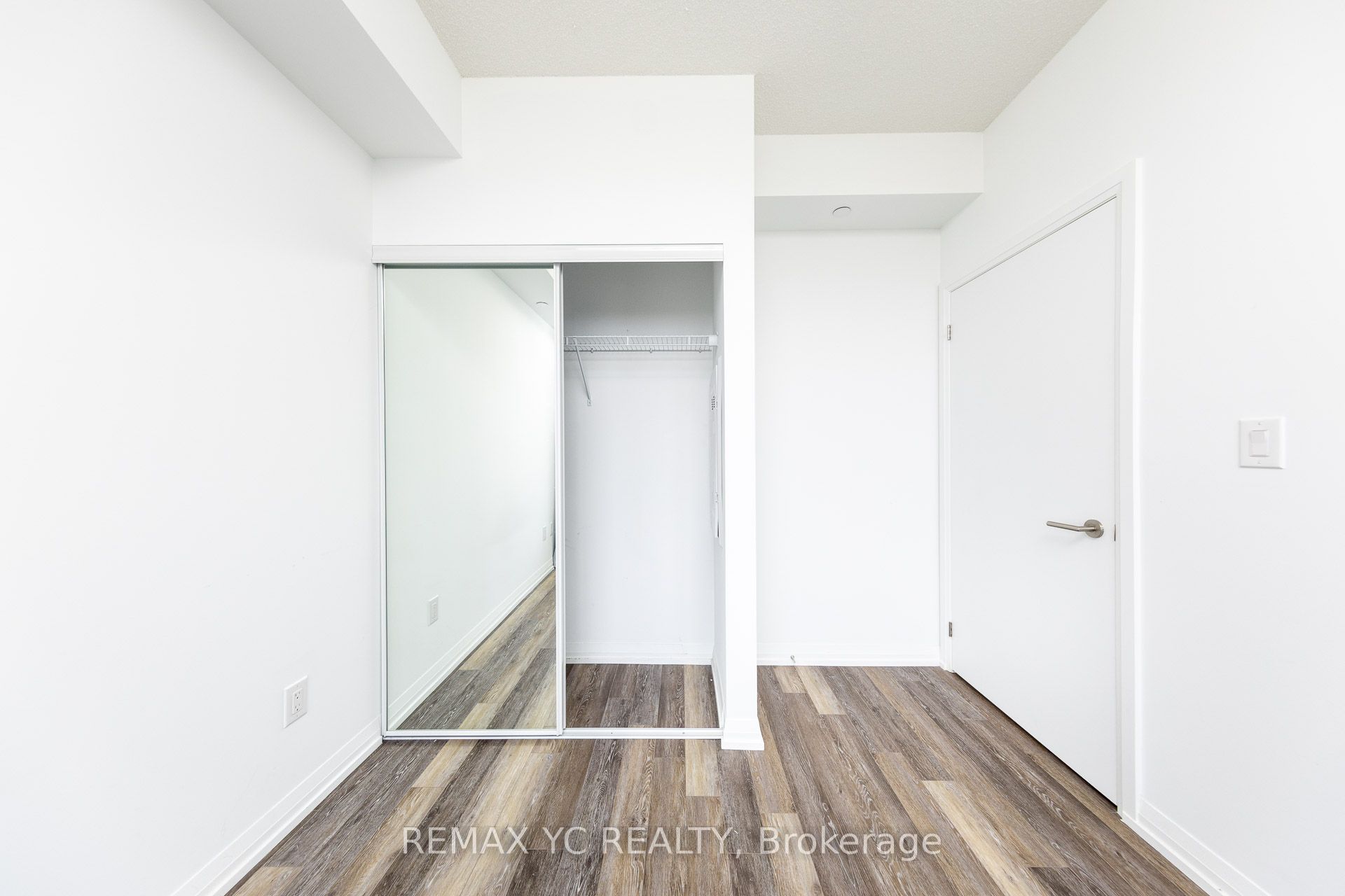 75 Canterbury Place 2110 Property Photo 16
