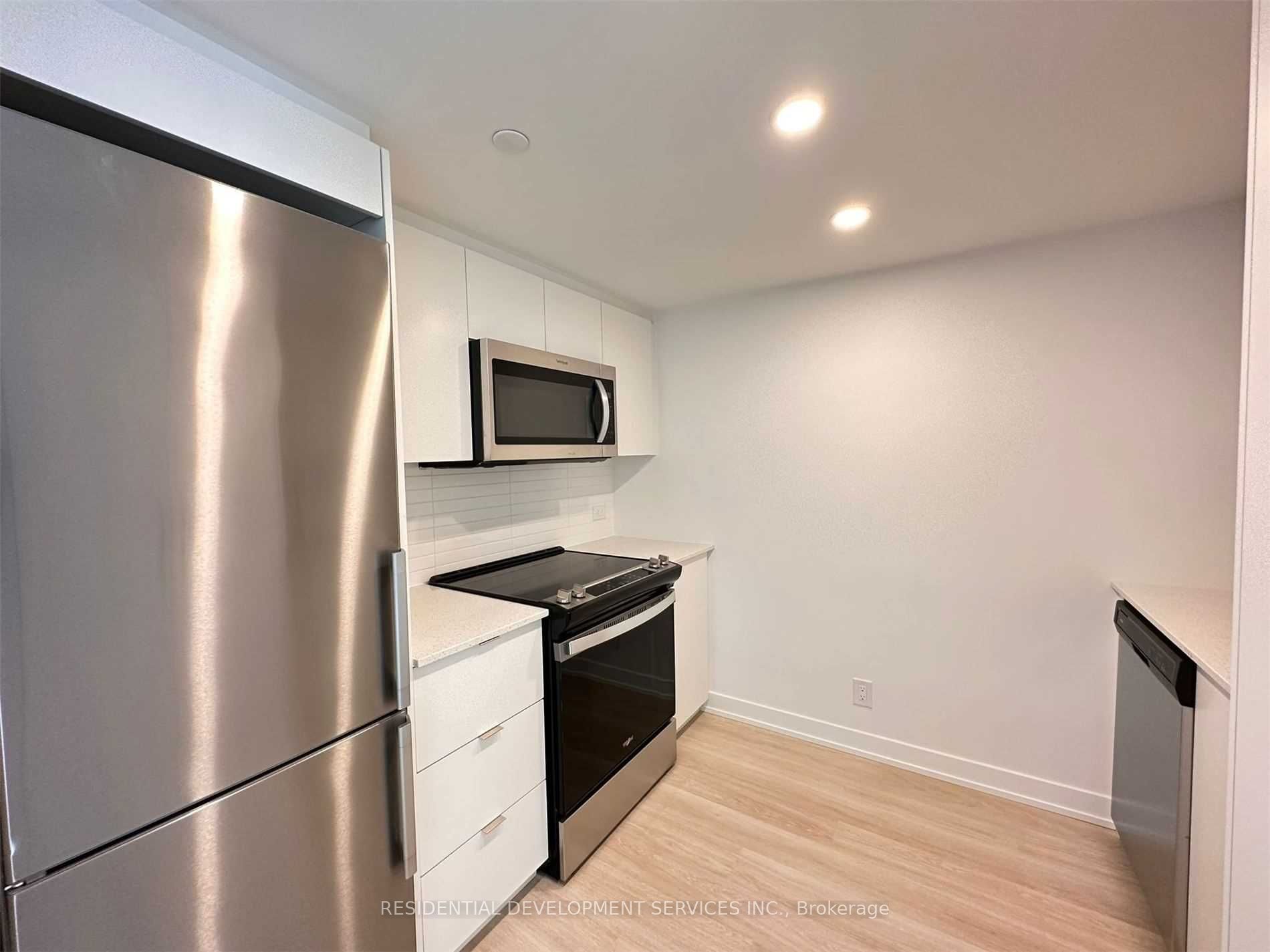 30 Tretti Way 514 Property Photo 1