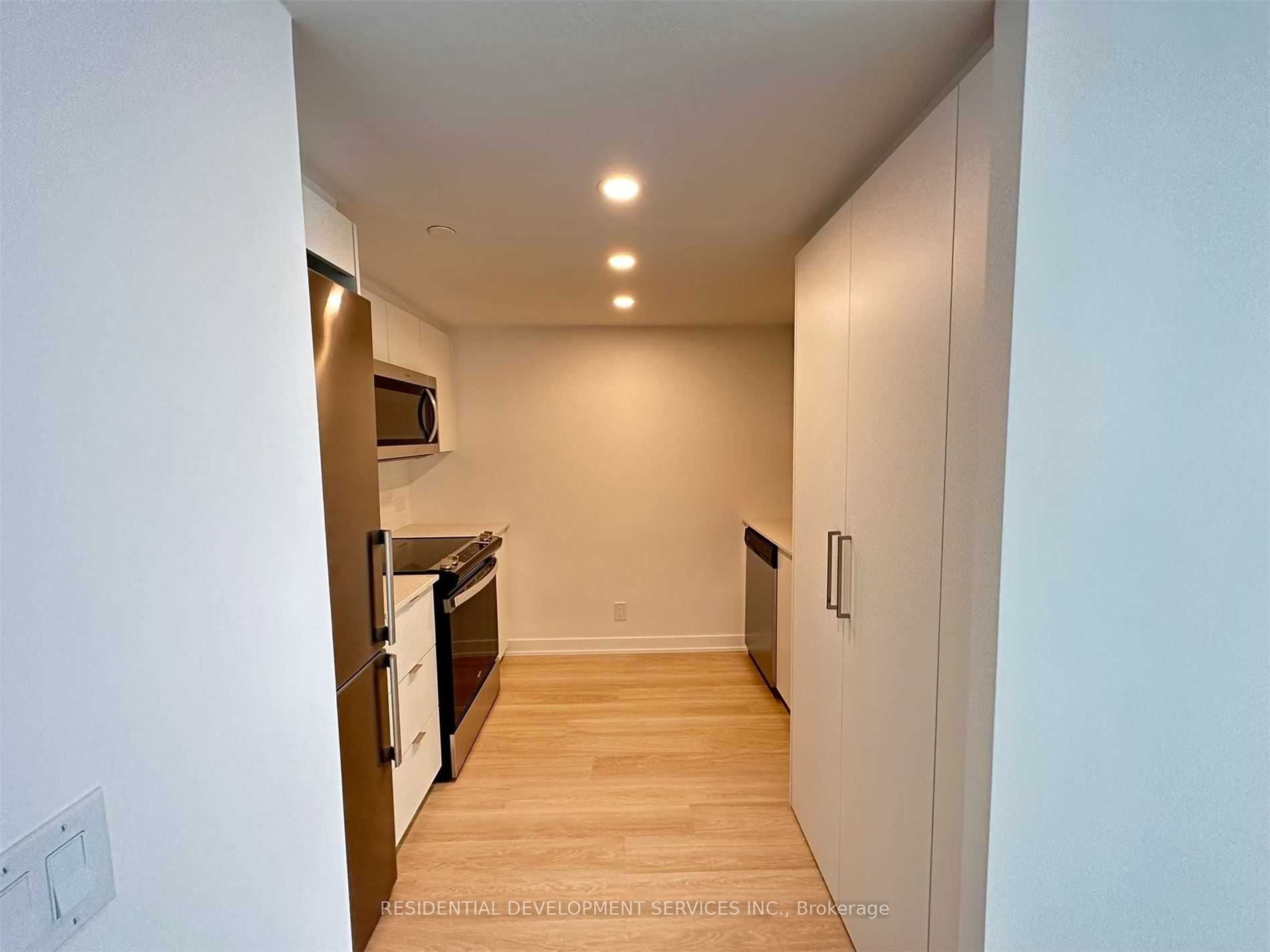 30 Tretti Way 514 Property Photo 2