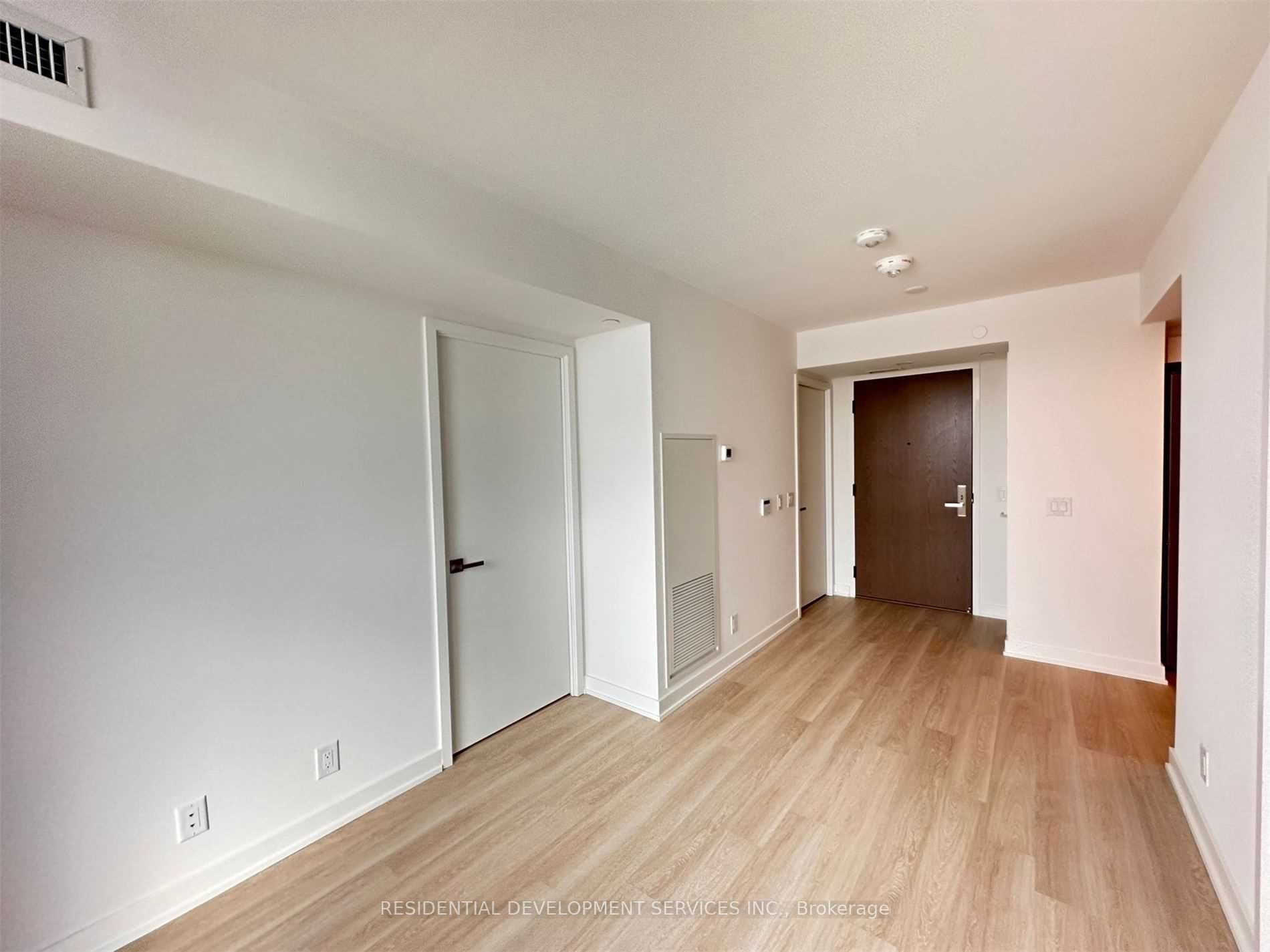 30 Tretti Way 514 Property Photo 4