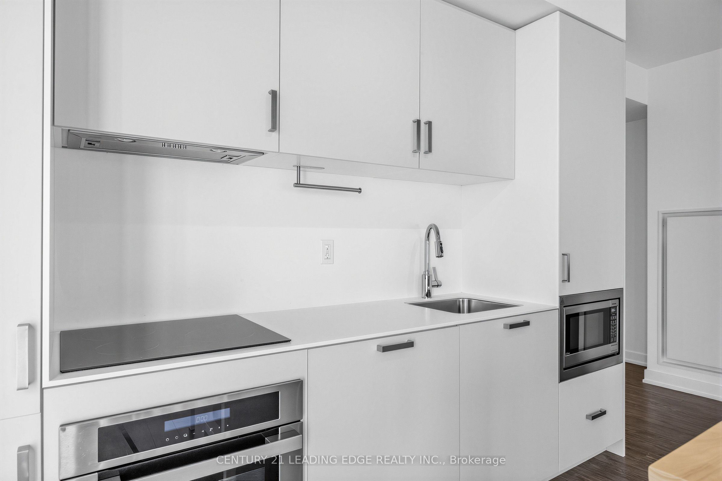 88 Queen Street E 1602 Property Photo 10