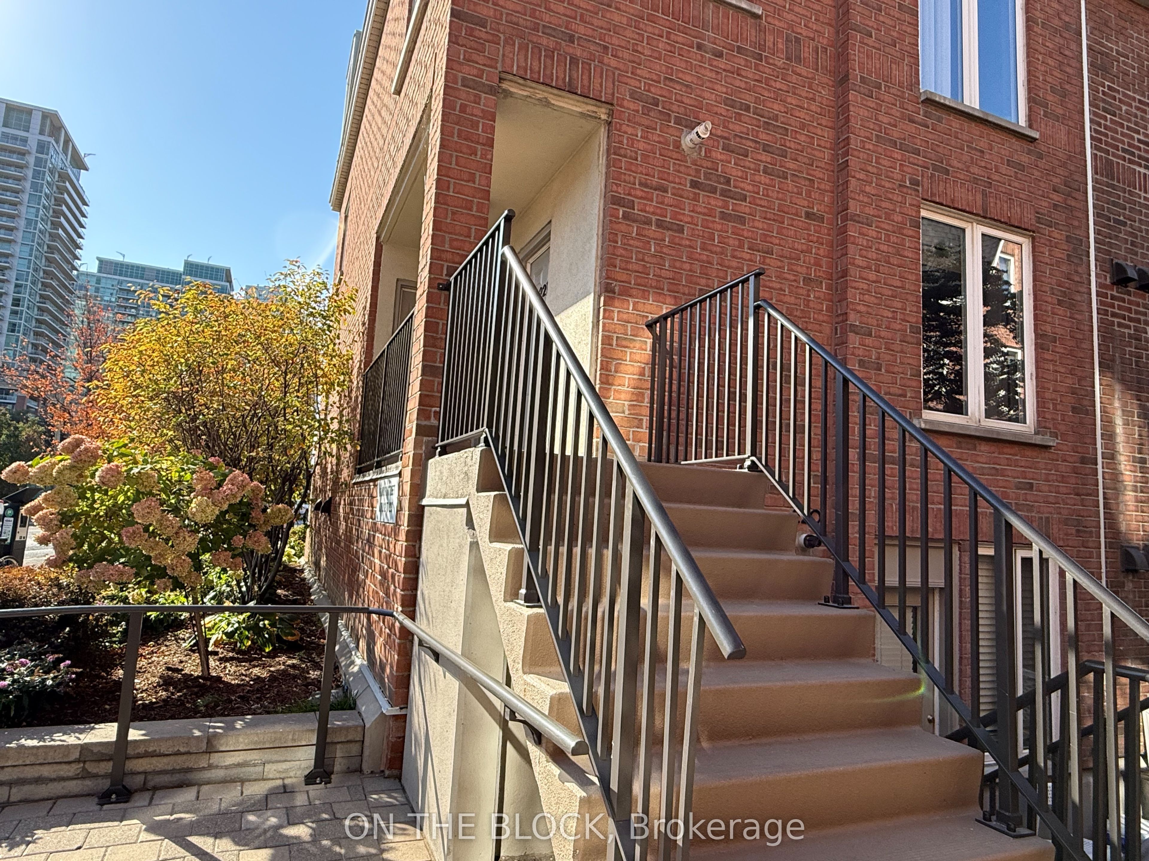 28 Douro Street 223 Property Photo 2