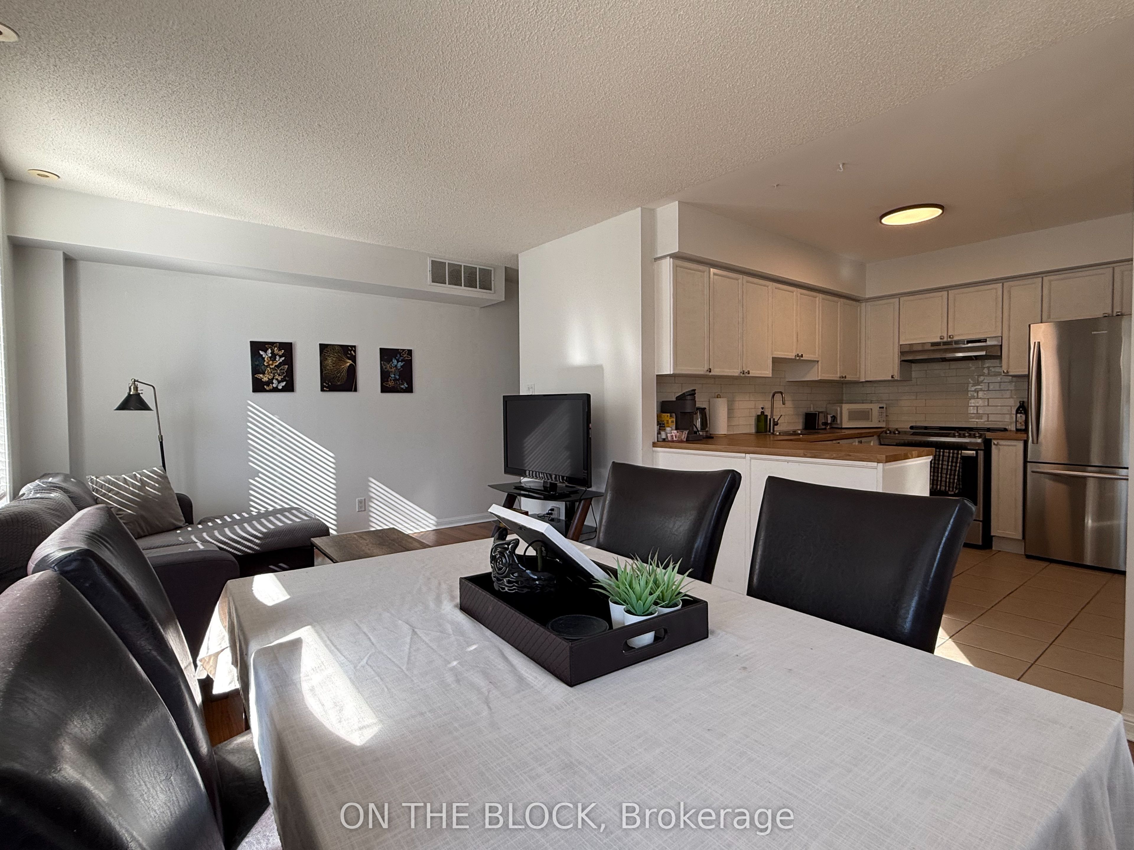 28 Douro Street 223 Property Photo 7
