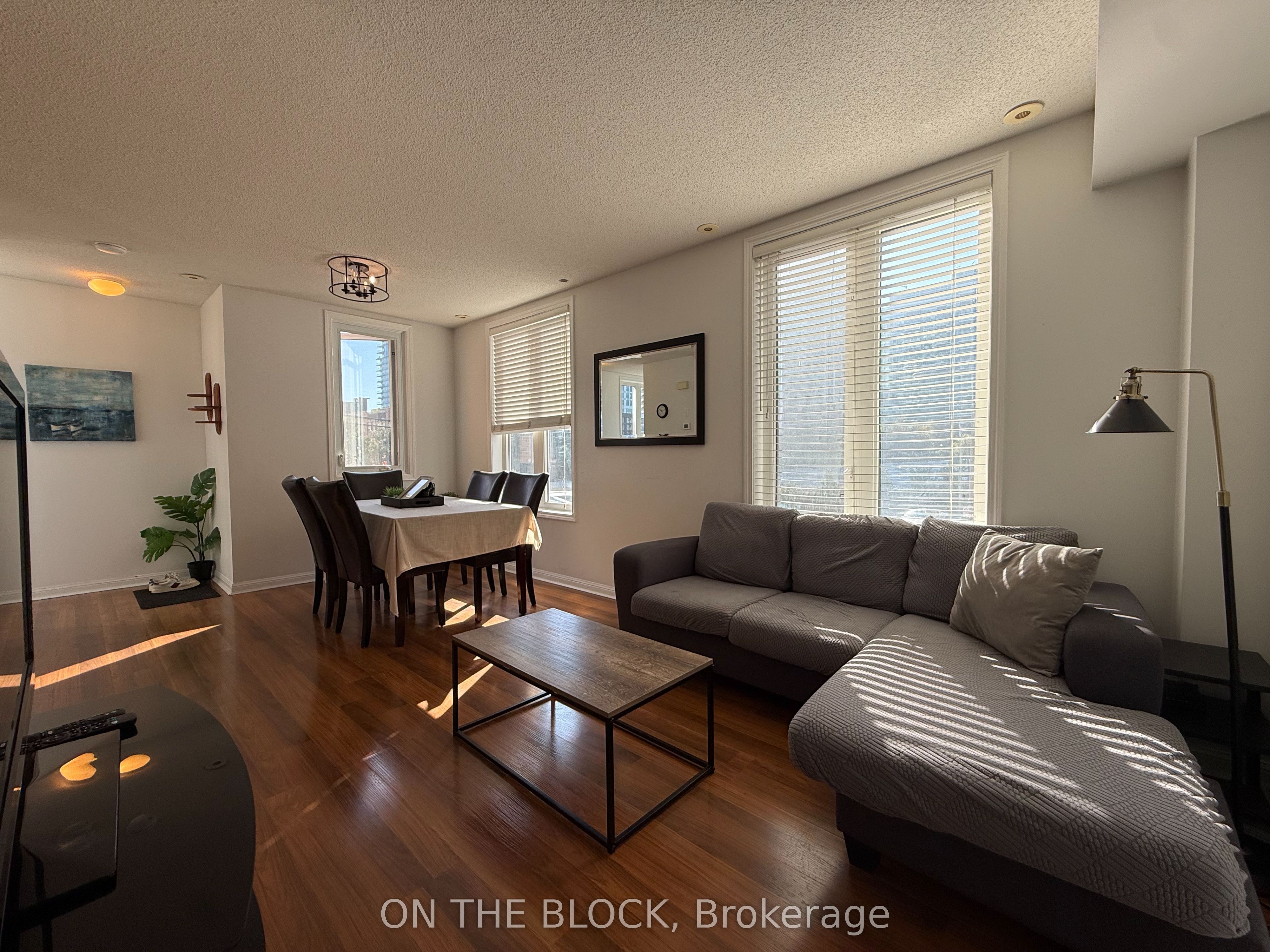 28 Douro Street 223 Property Photo 13