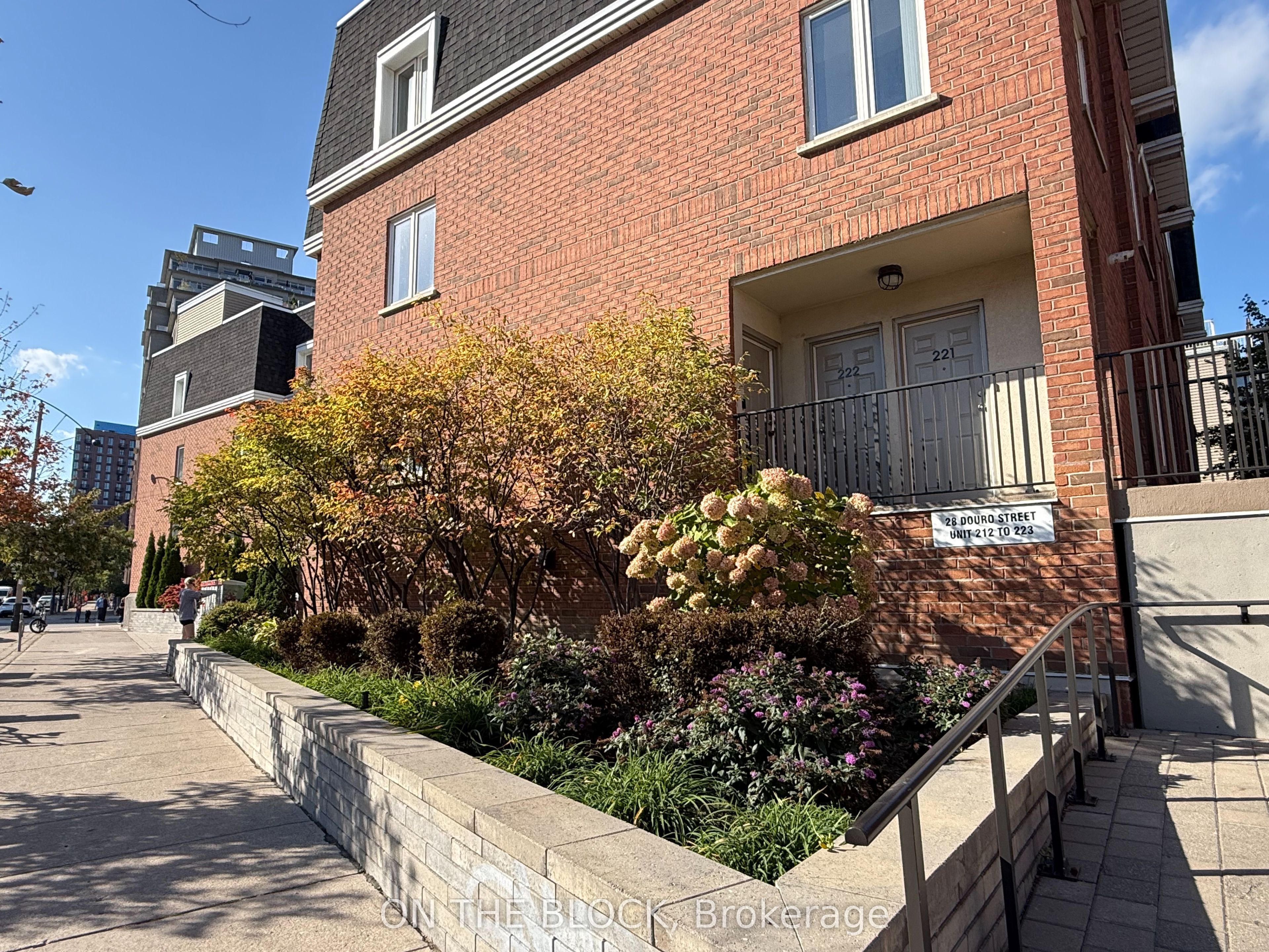 28 Douro Street 223 Property Photo 33