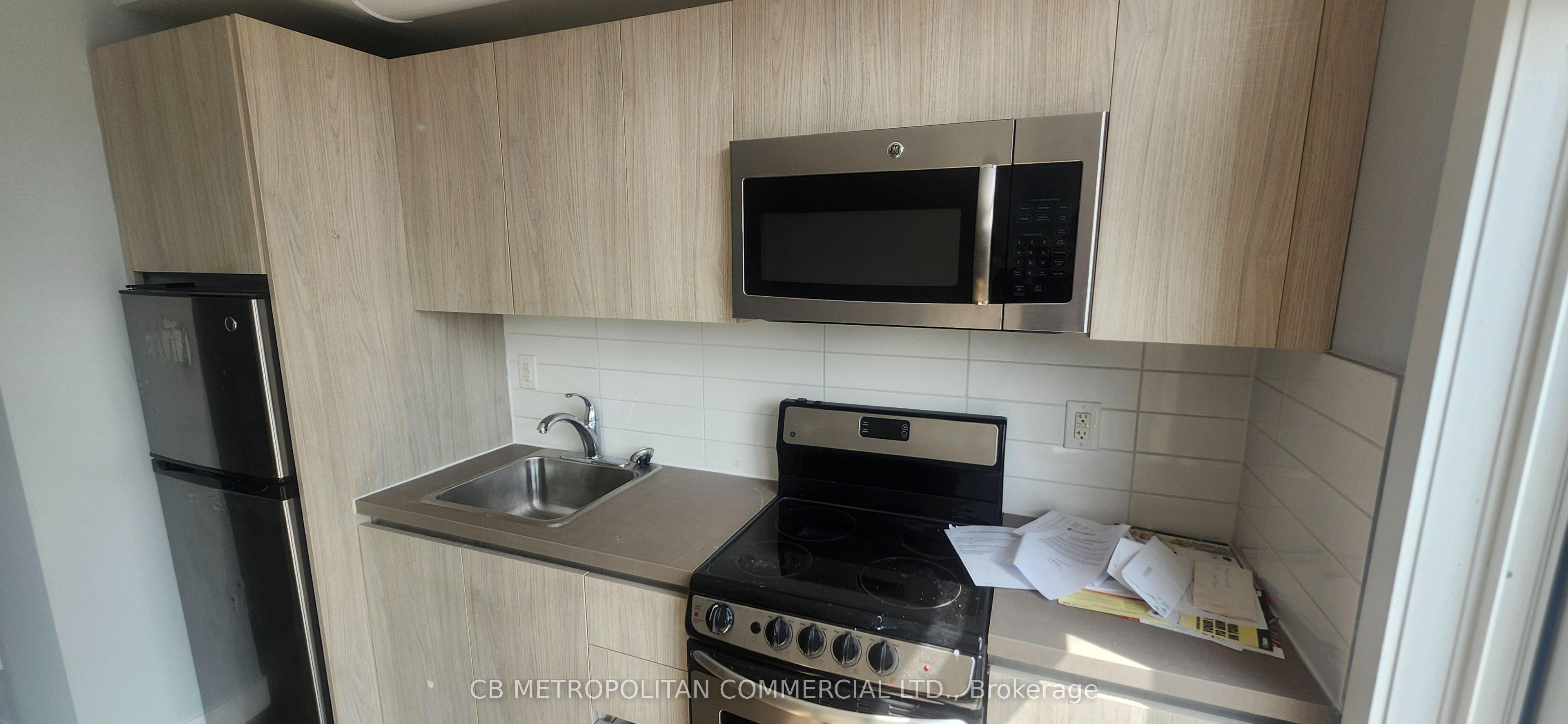 335 College Street 303 Property Photo 9