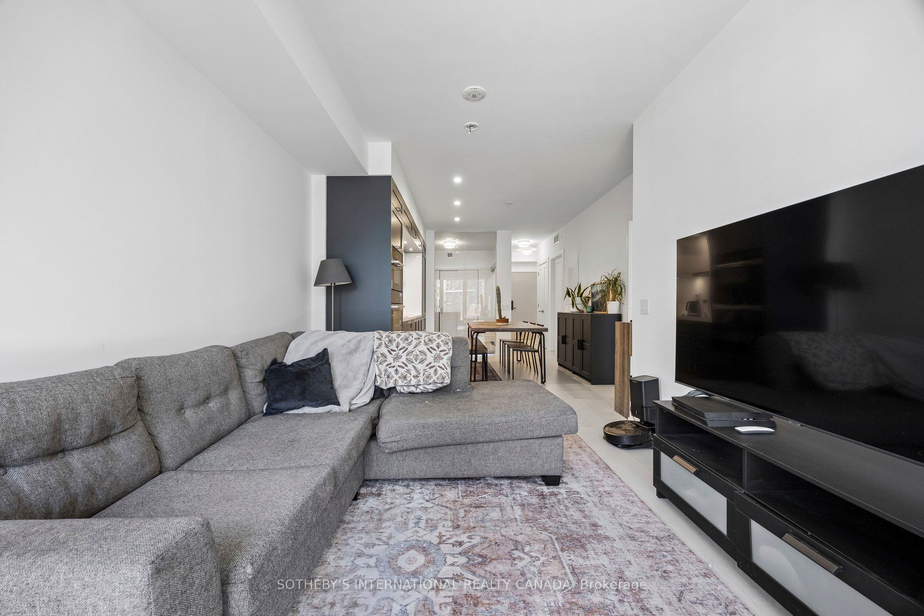 155 Merchants' Wharf 323 Property Photo 12
