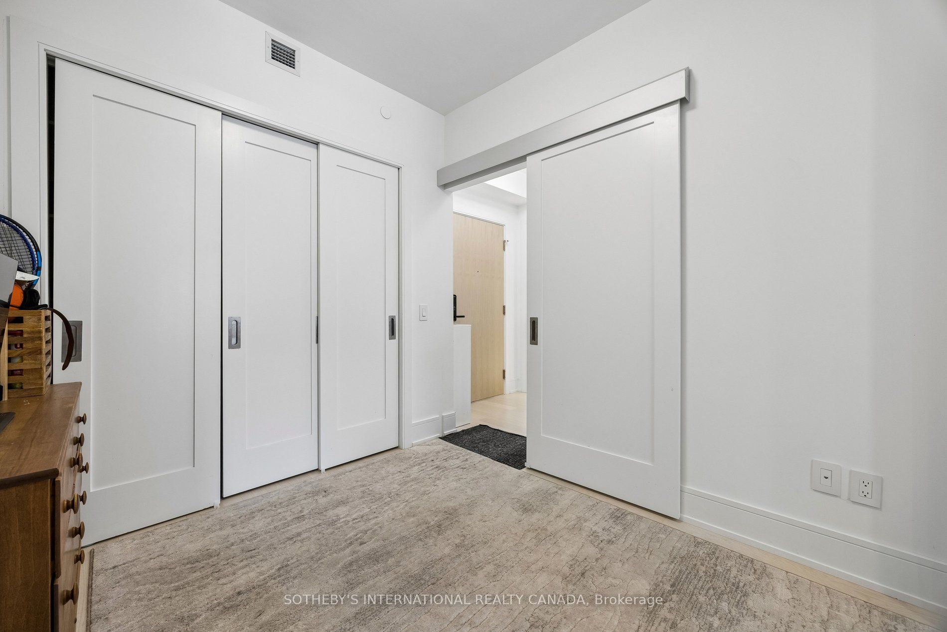 155 Merchants' Wharf 323 Property Photo 24