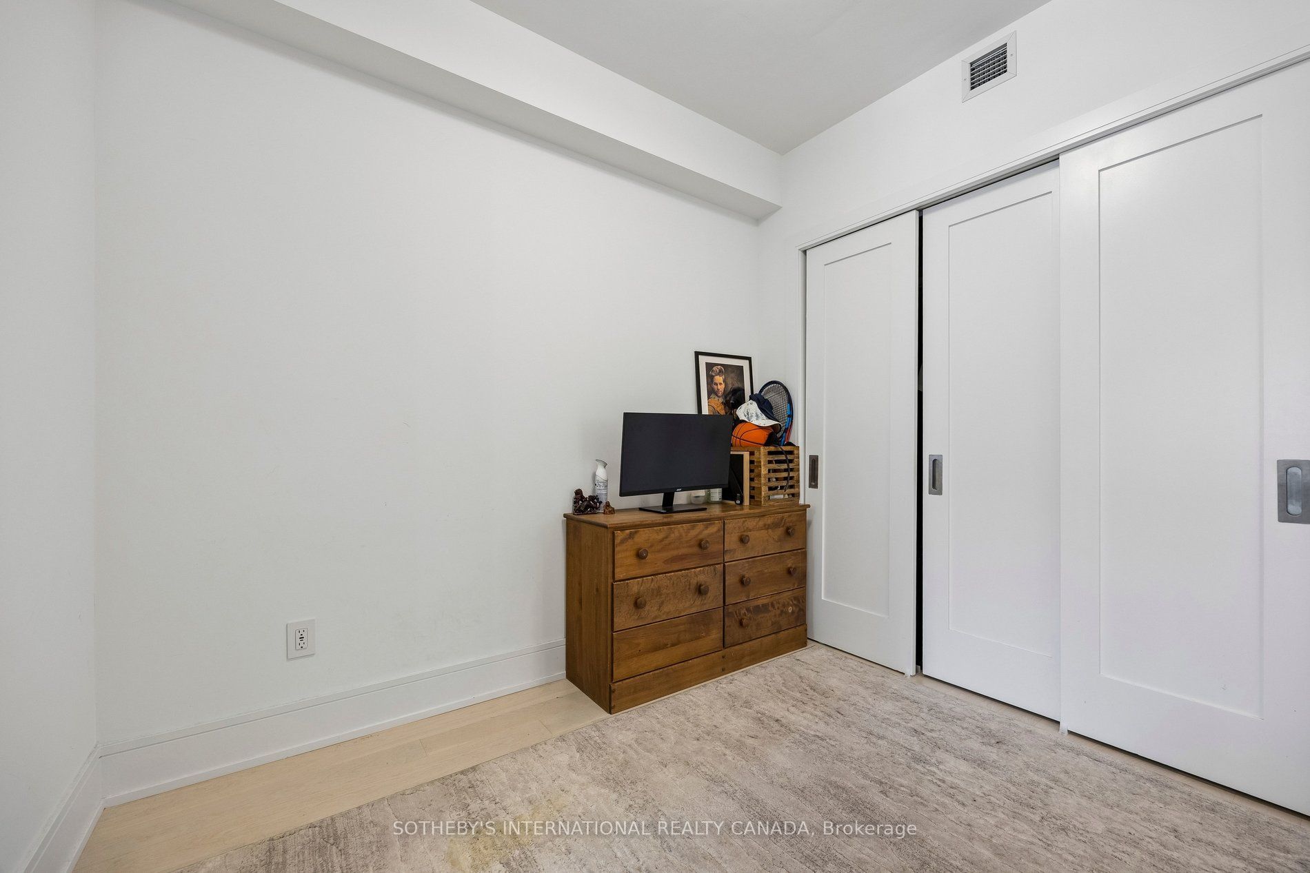 155 Merchants' Wharf 323 Property Photo 25