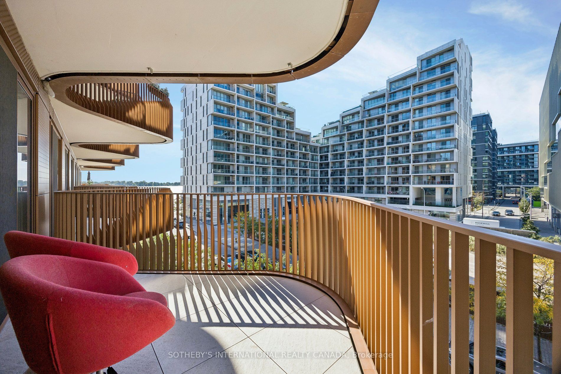 155 Merchants' Wharf 323 Property Photo 37