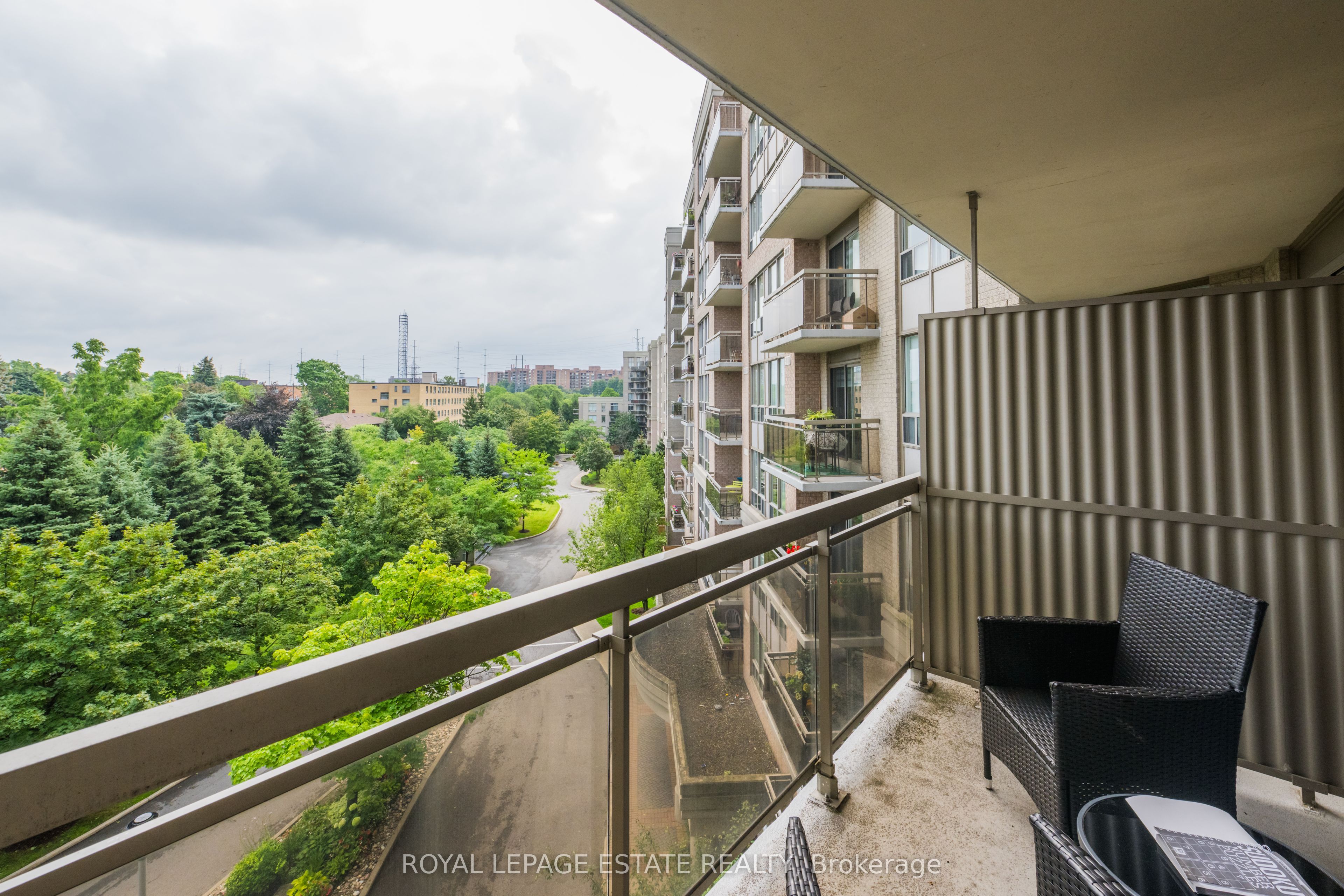 1720 Eglinton Avenue E 623 Property Photo 12