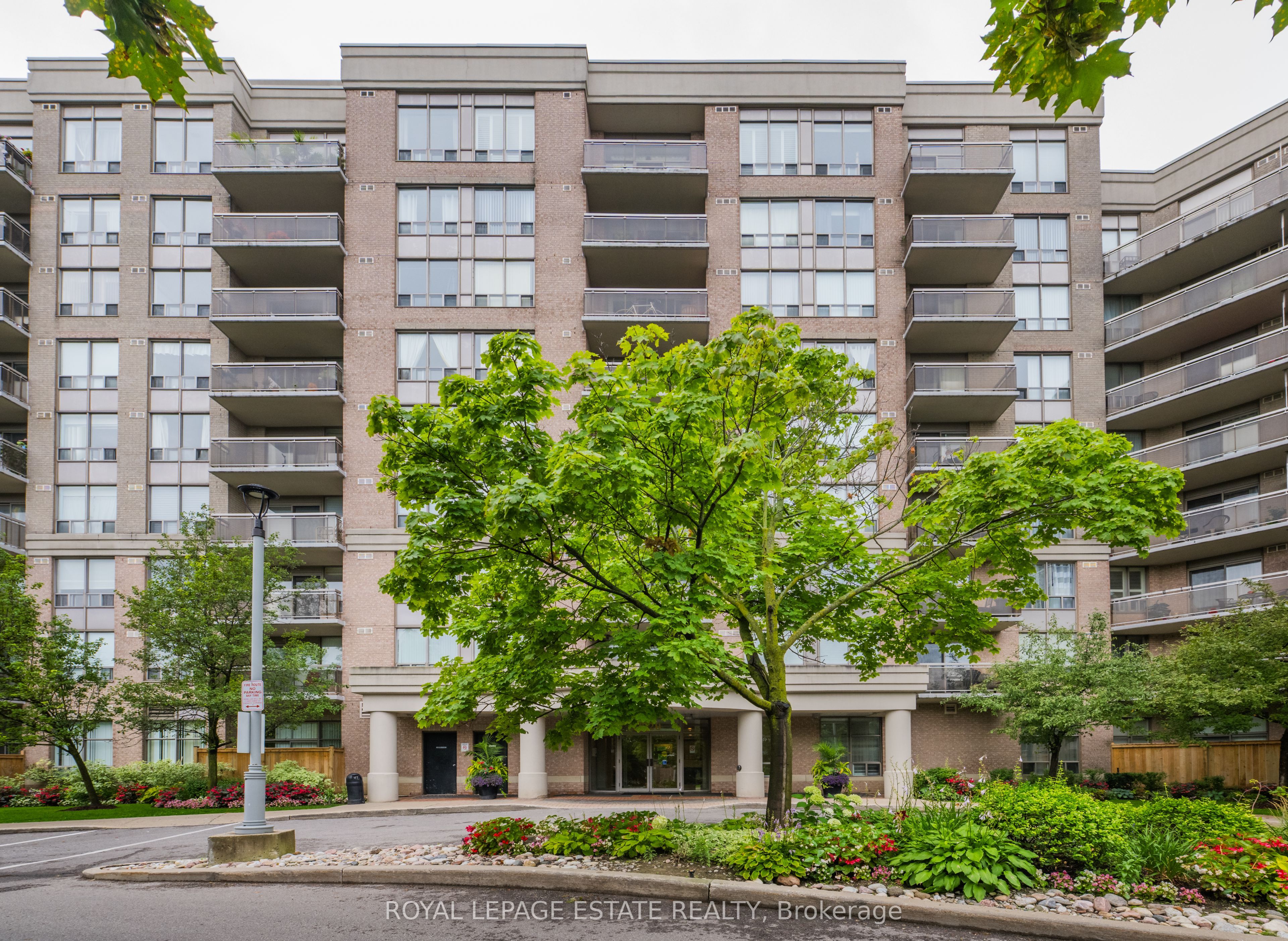 1720 Eglinton Avenue E 623 Property Photo 25