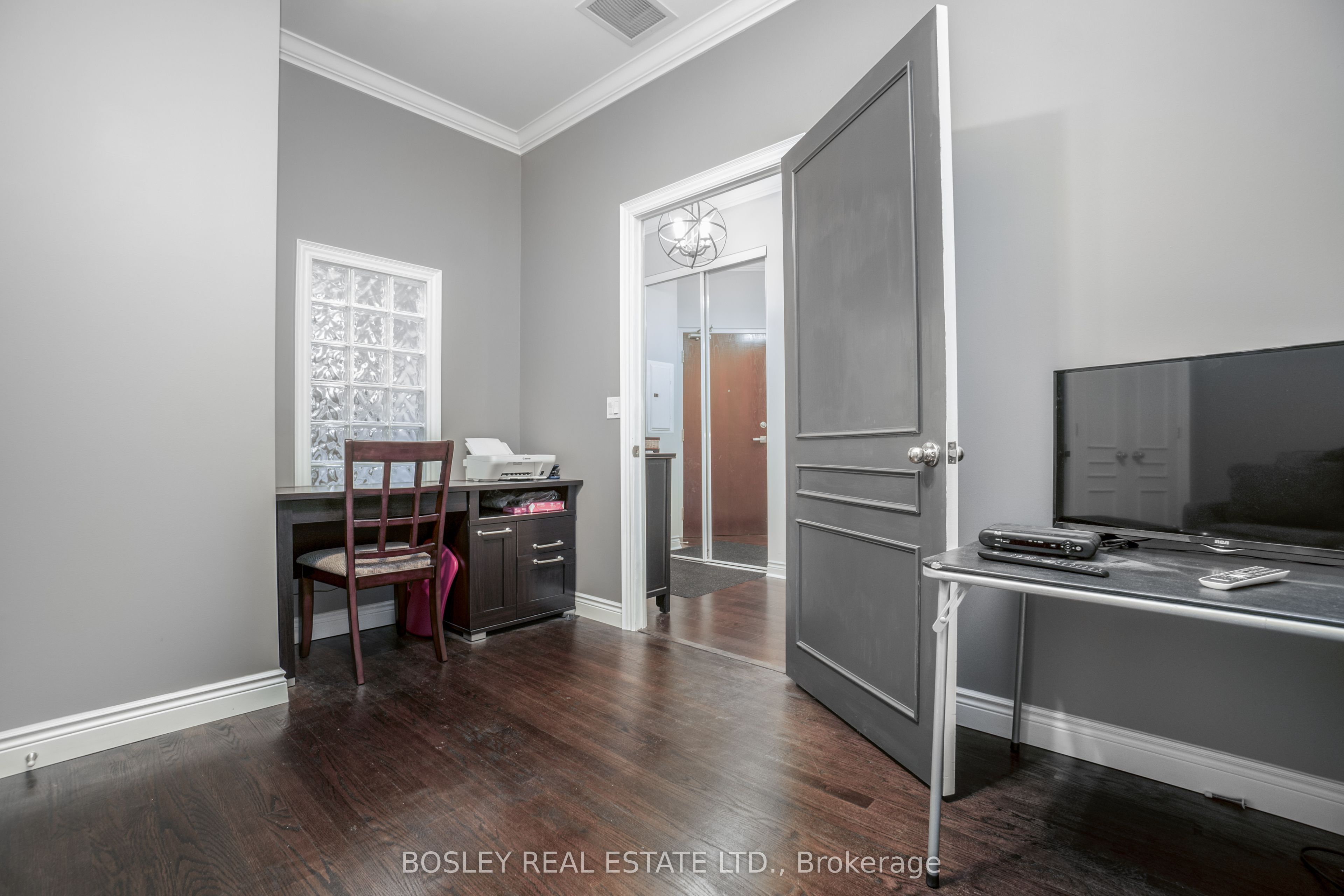 7 King Street E 1105 Property Photo 12