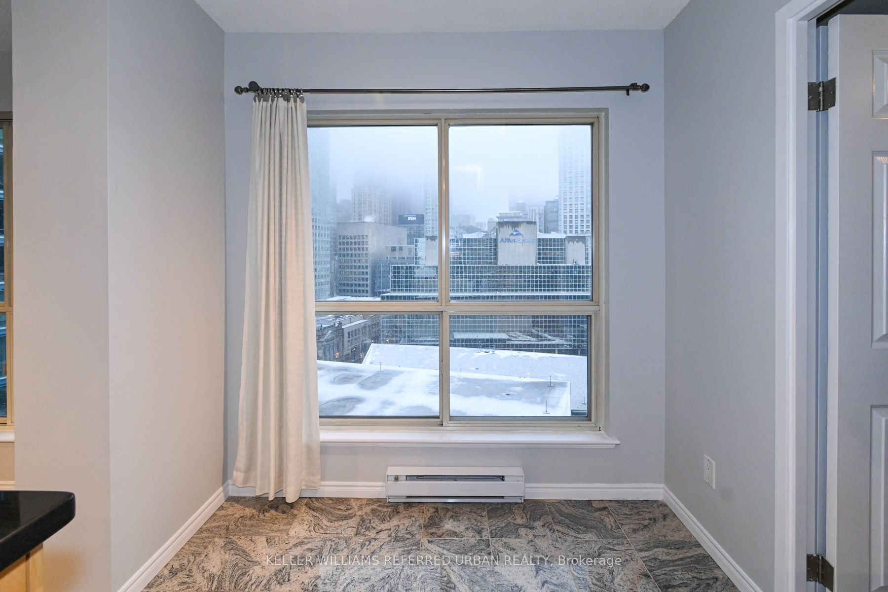 25 The Esplanade 1604 Property Photo 14
