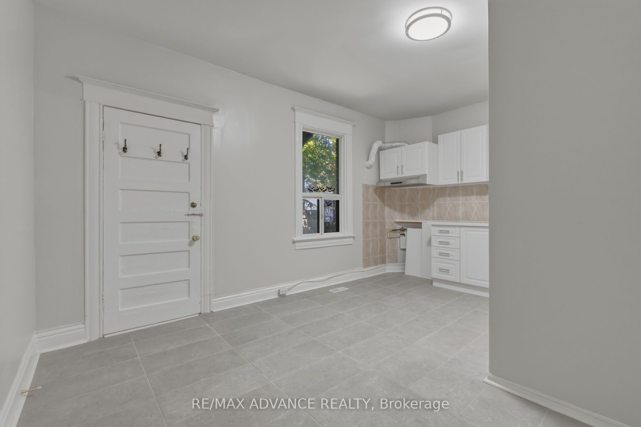 82a Augusta Avenue Property Photo 14
