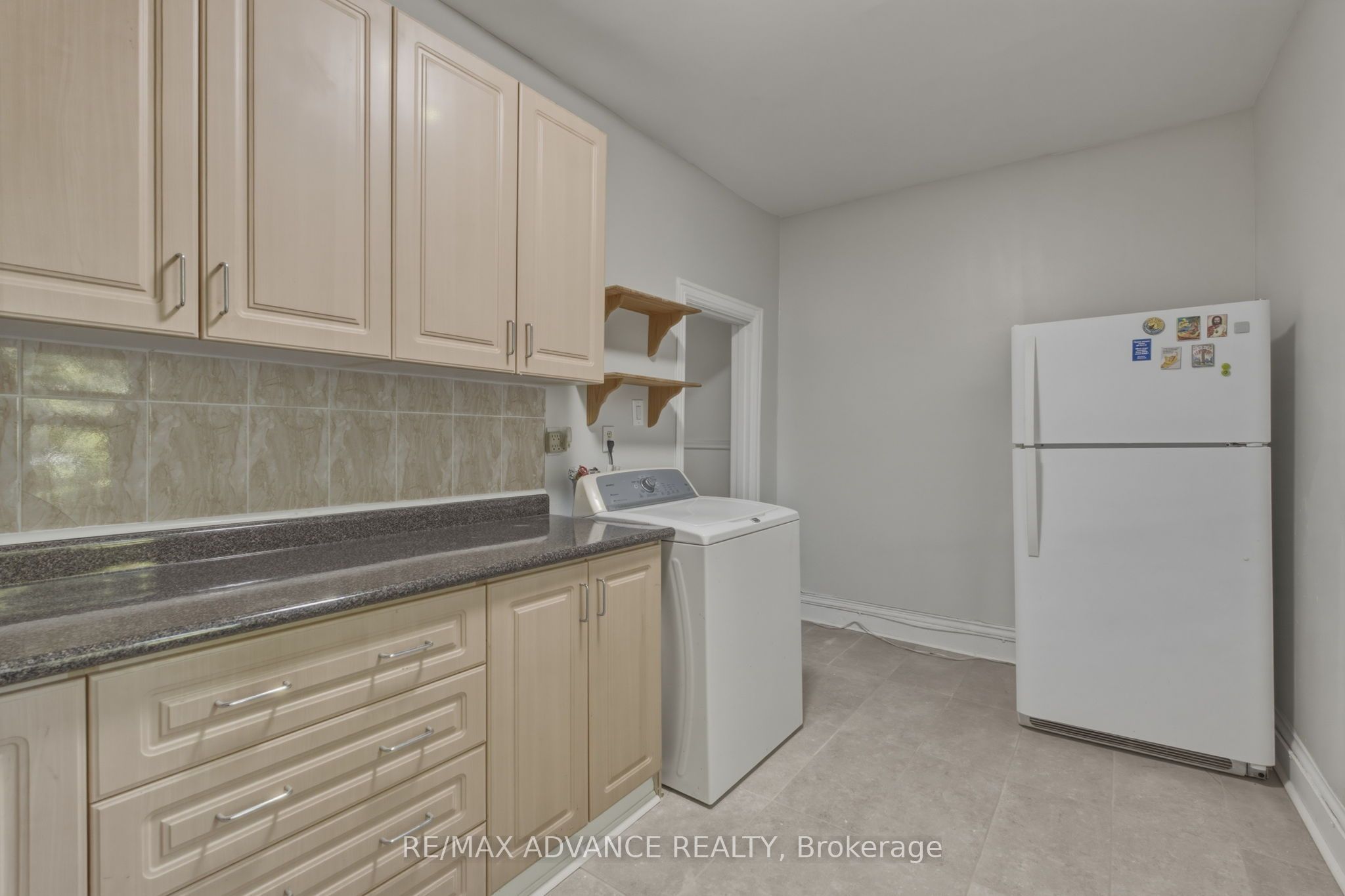 82a Augusta Avenue Property Photo 31