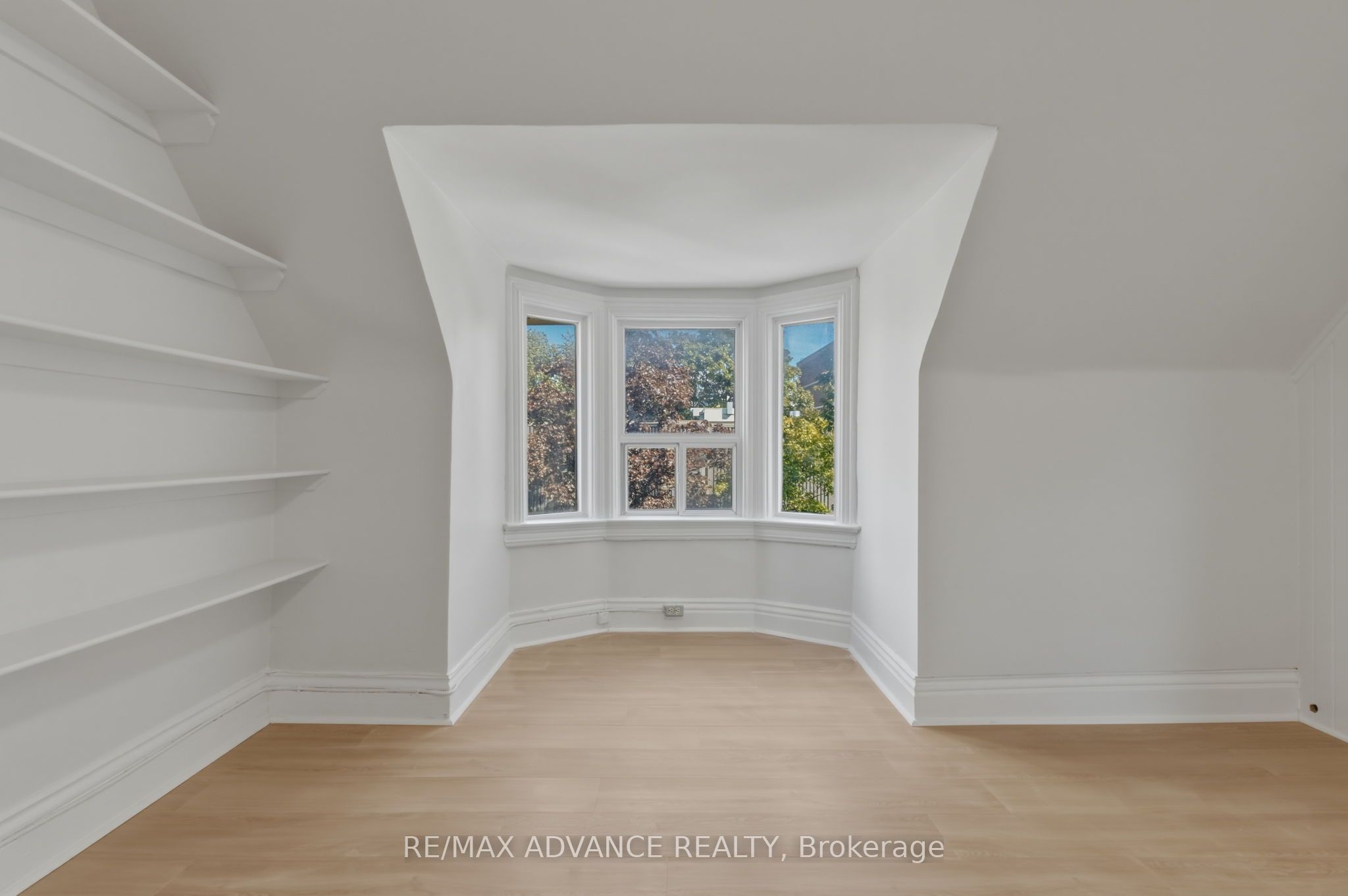 82a Augusta Avenue Property Photo 35