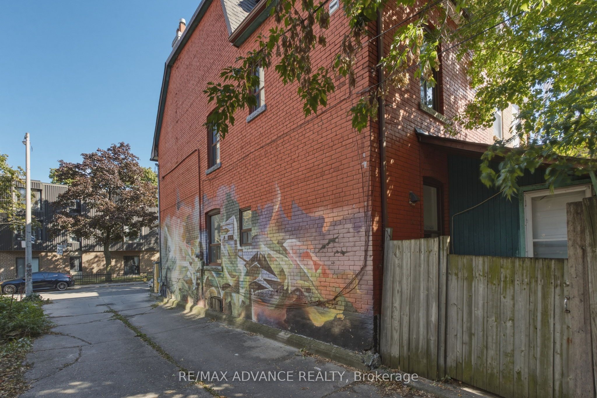 82a Augusta Avenue Property Photo 44