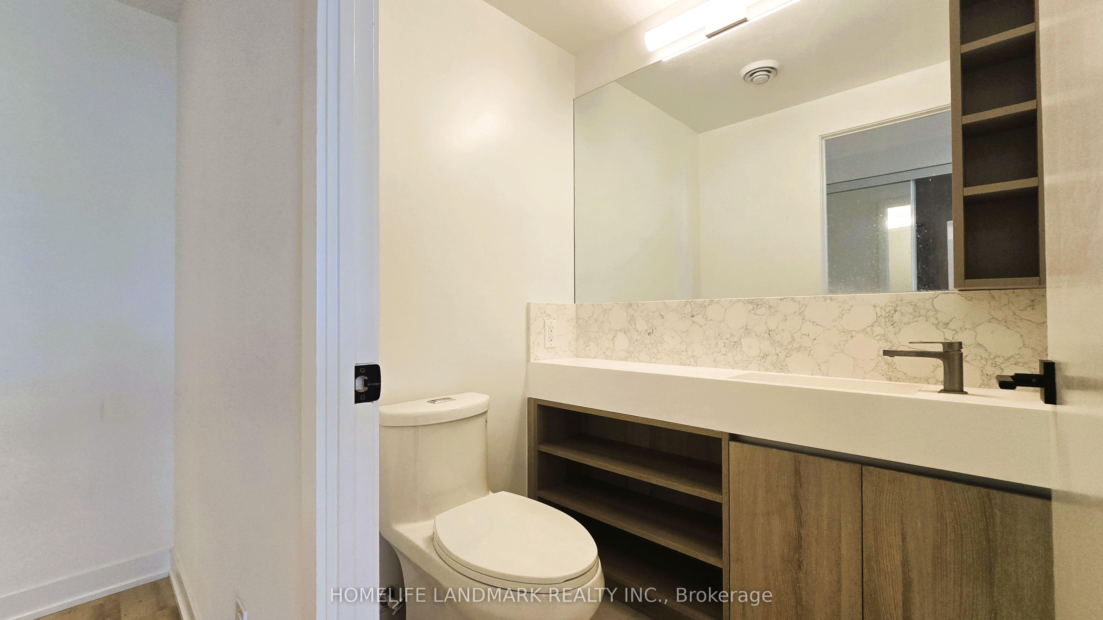 319 Jarvis Street 4306 Property Photo 8