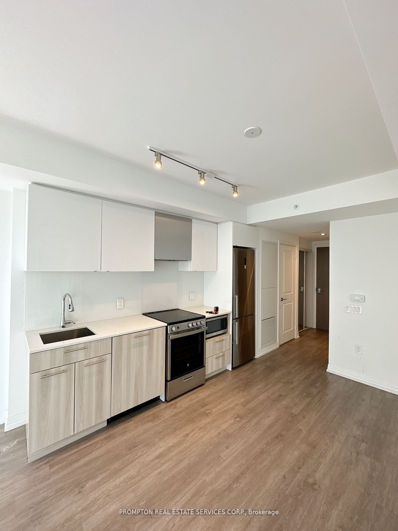 251 Jarvis Street 4404 Property Photo 1
