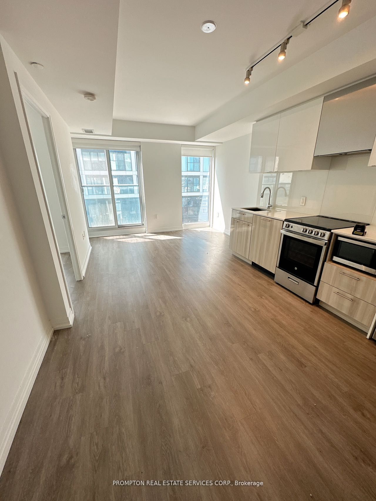 251 Jarvis Street 4404 Property Photo 6