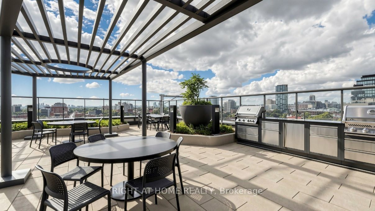 280 Dundas Street W 2701 Property Photo 13