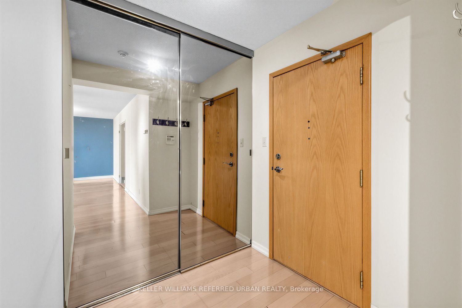 215 Wynford Drive 2307 Property Photo 5
