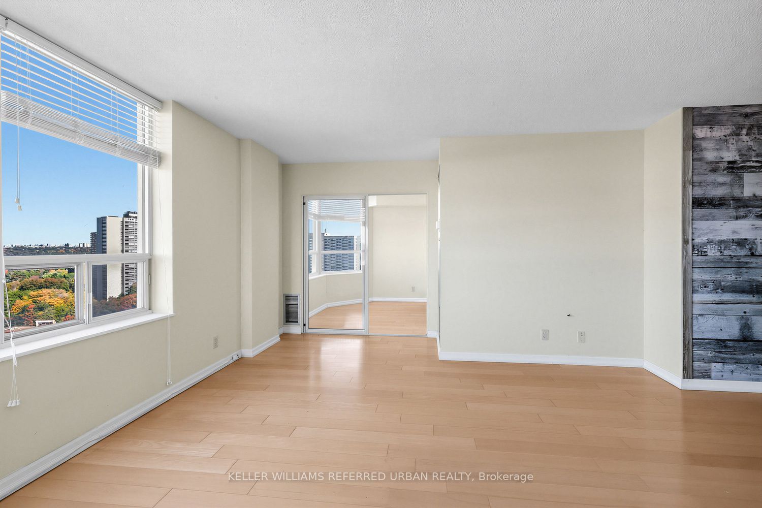 215 Wynford Drive 2307 Property Photo 11
