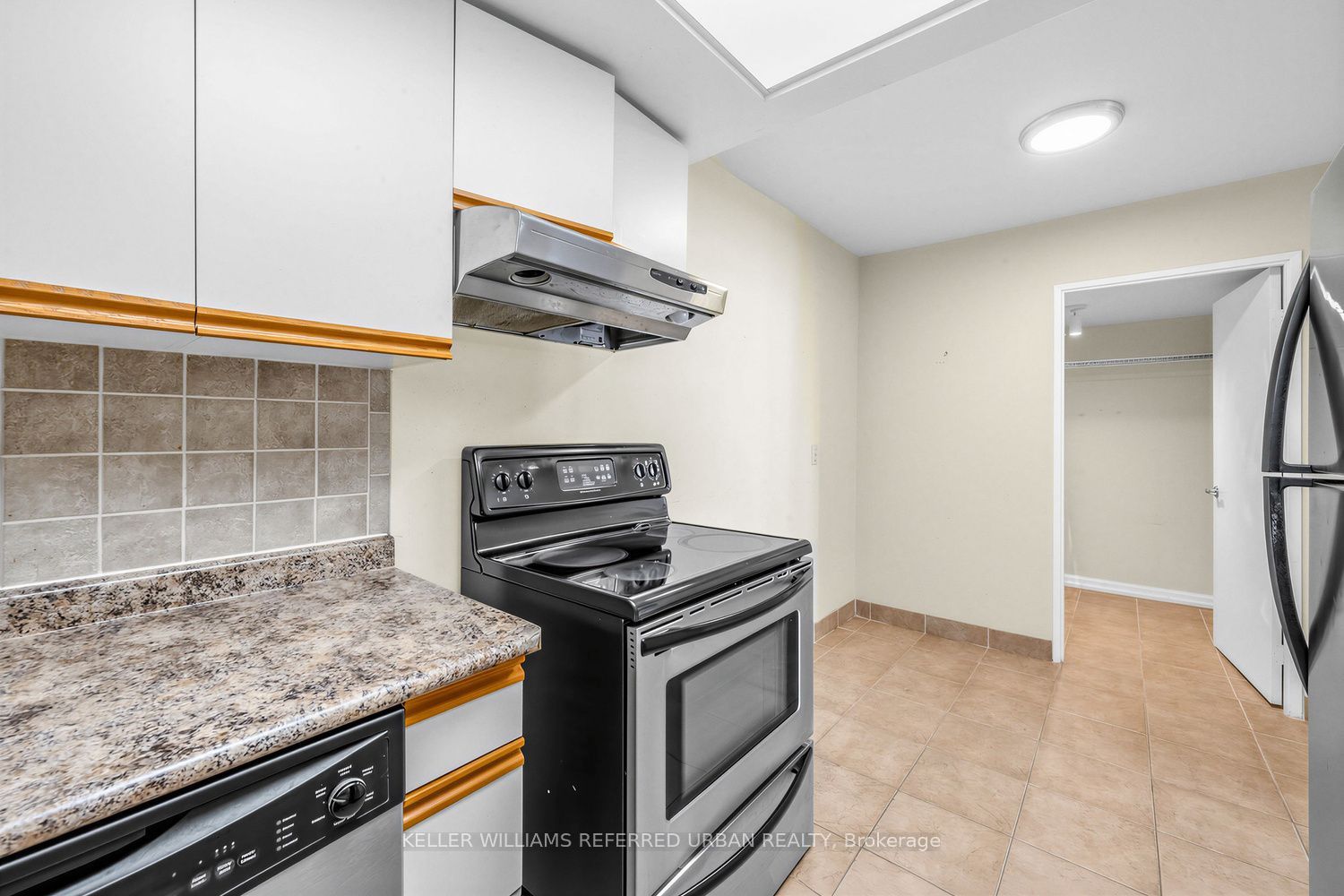 215 Wynford Drive 2307 Property Photo 16