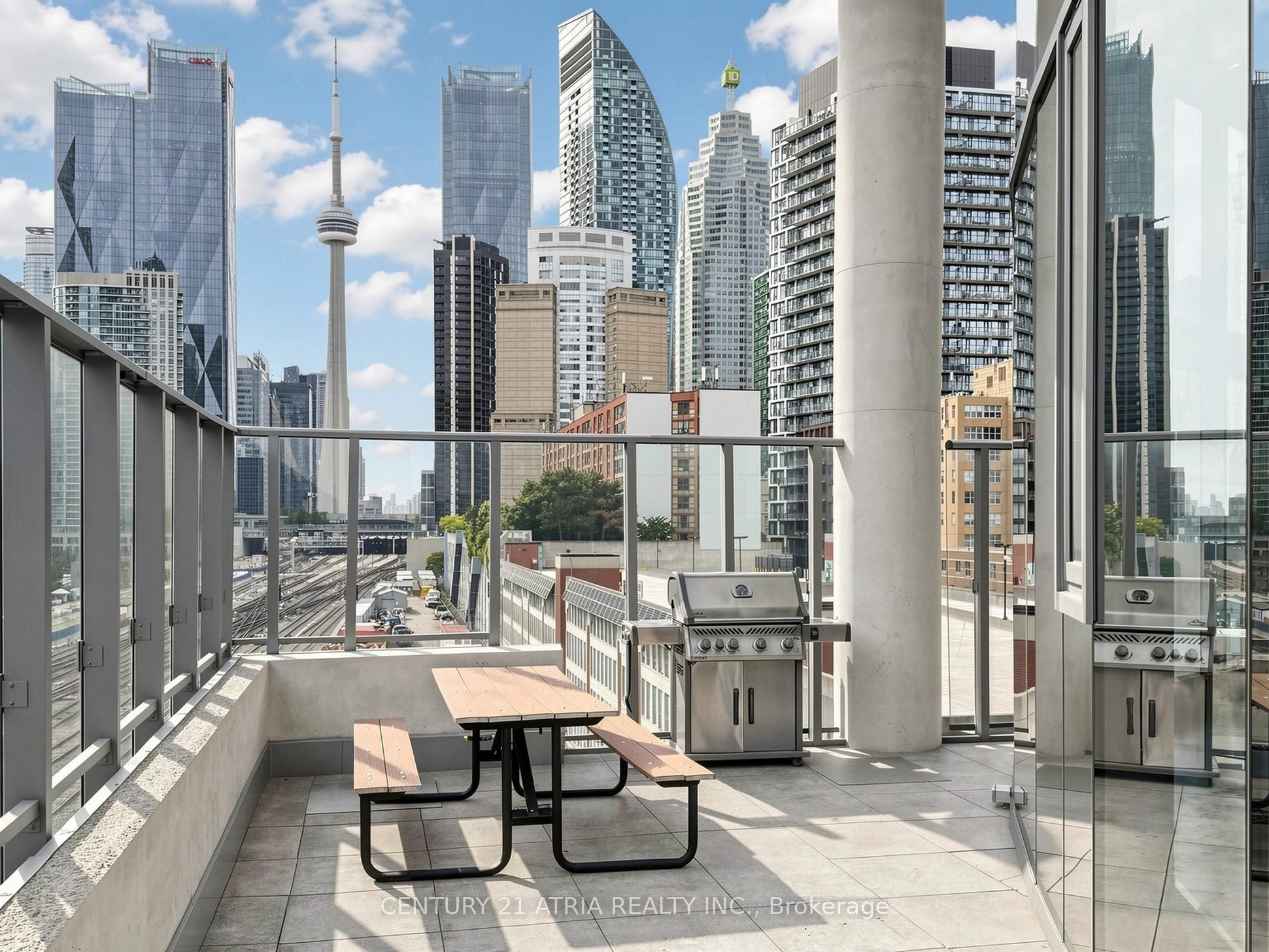 3 Market Street 410