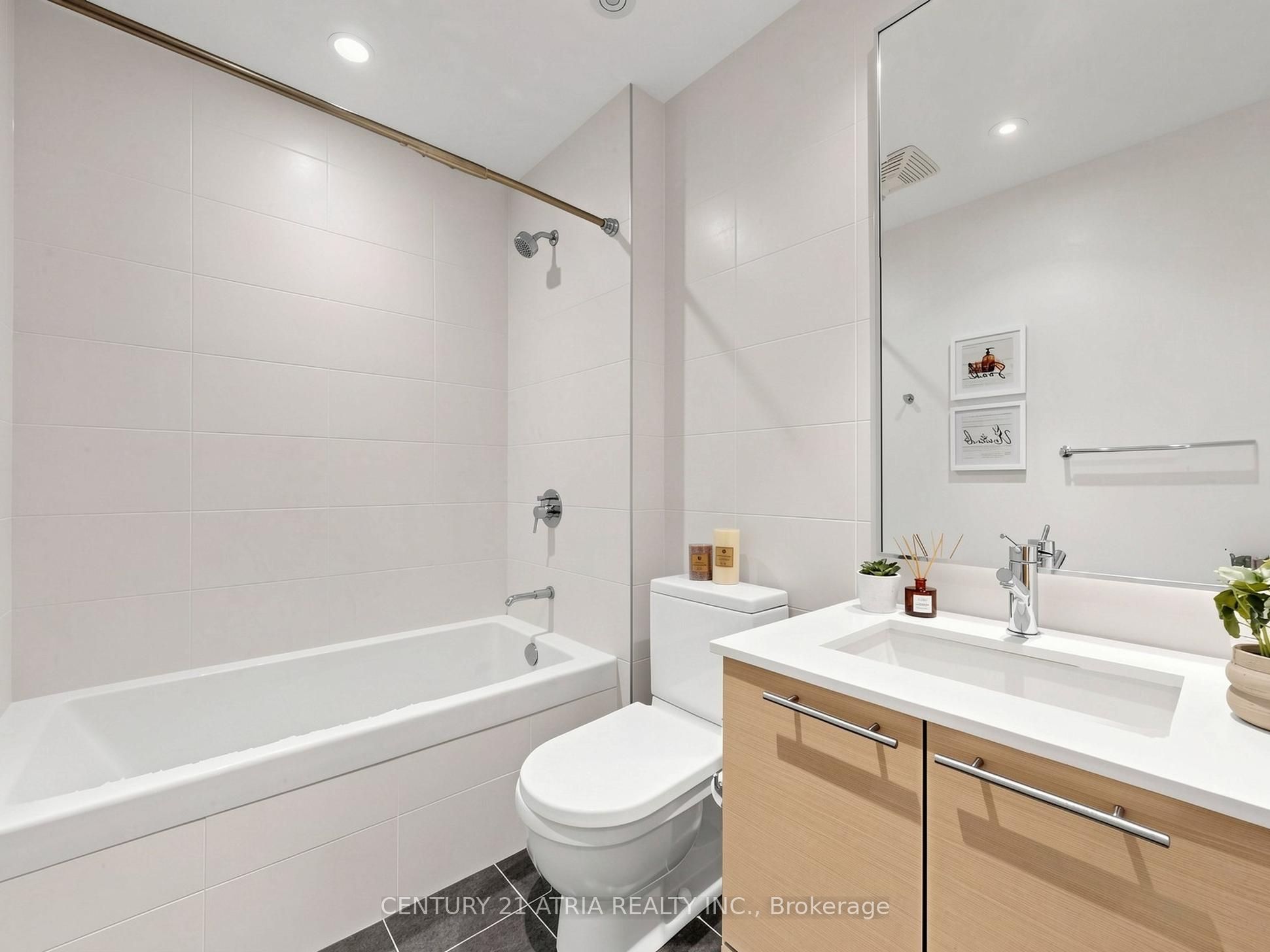 3 Market Street 410 Property Photo 25