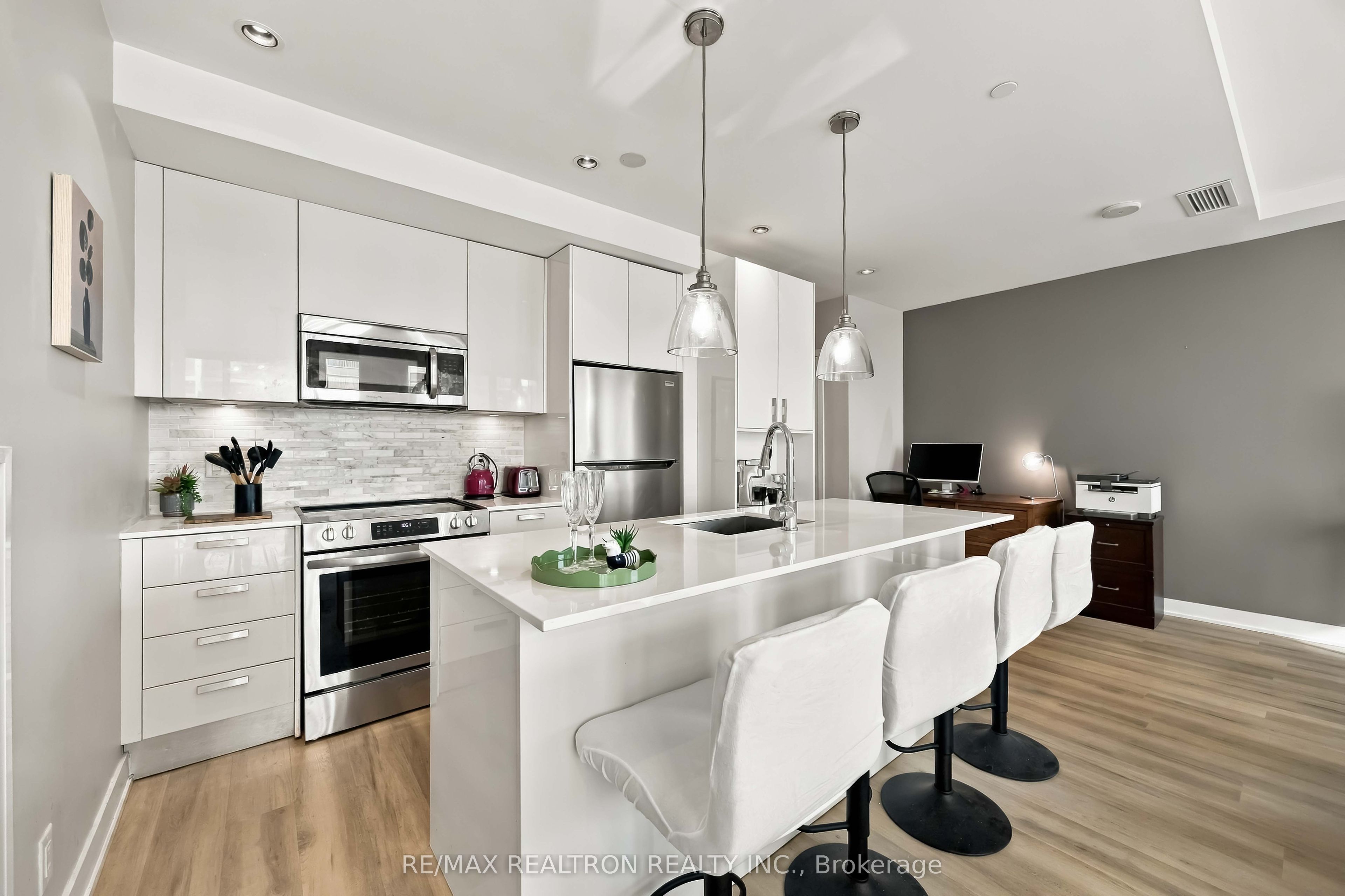 1815 Yonge Street 507 Property Photo 6