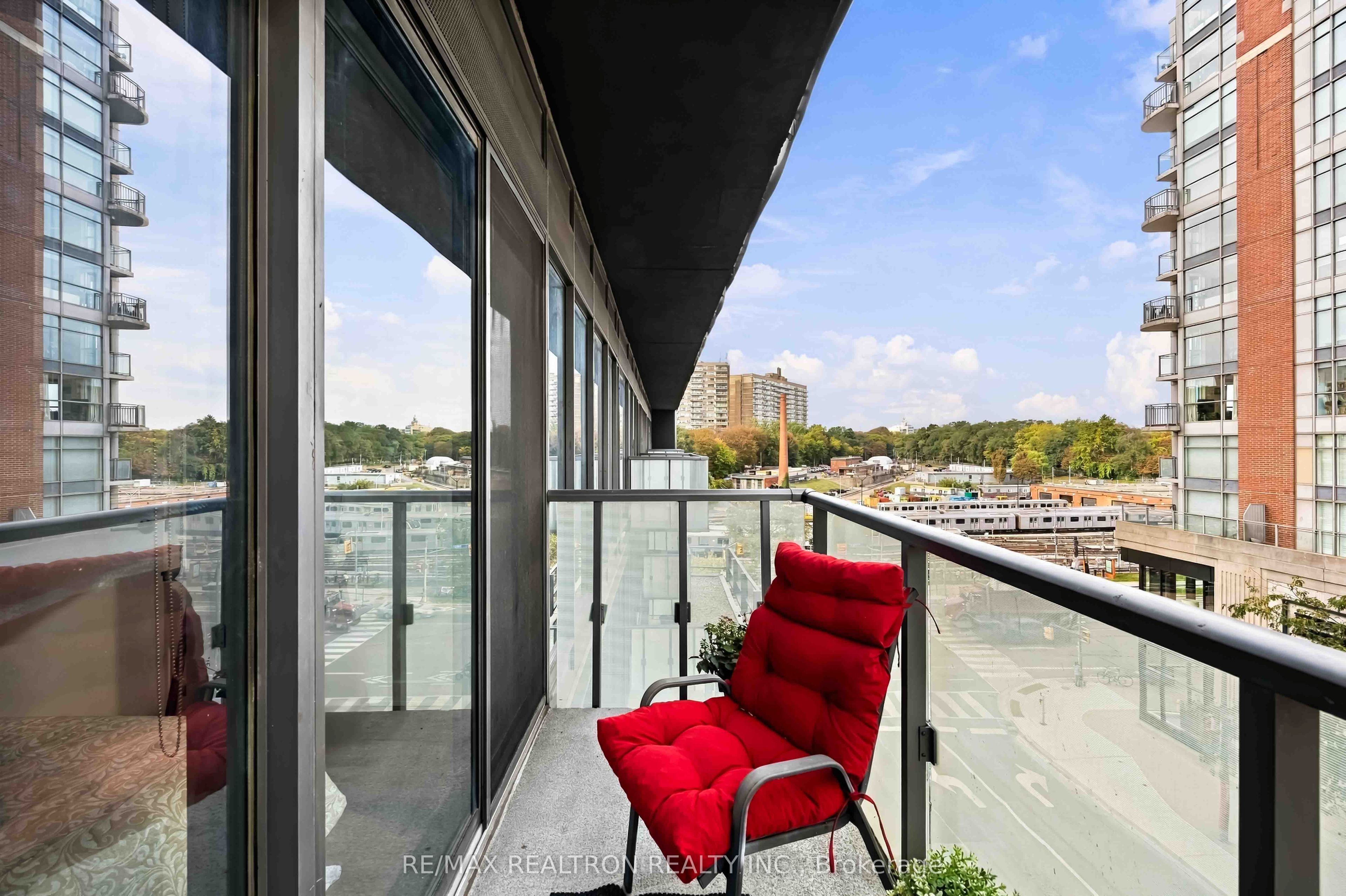 1815 Yonge Street 507 Property Photo 26