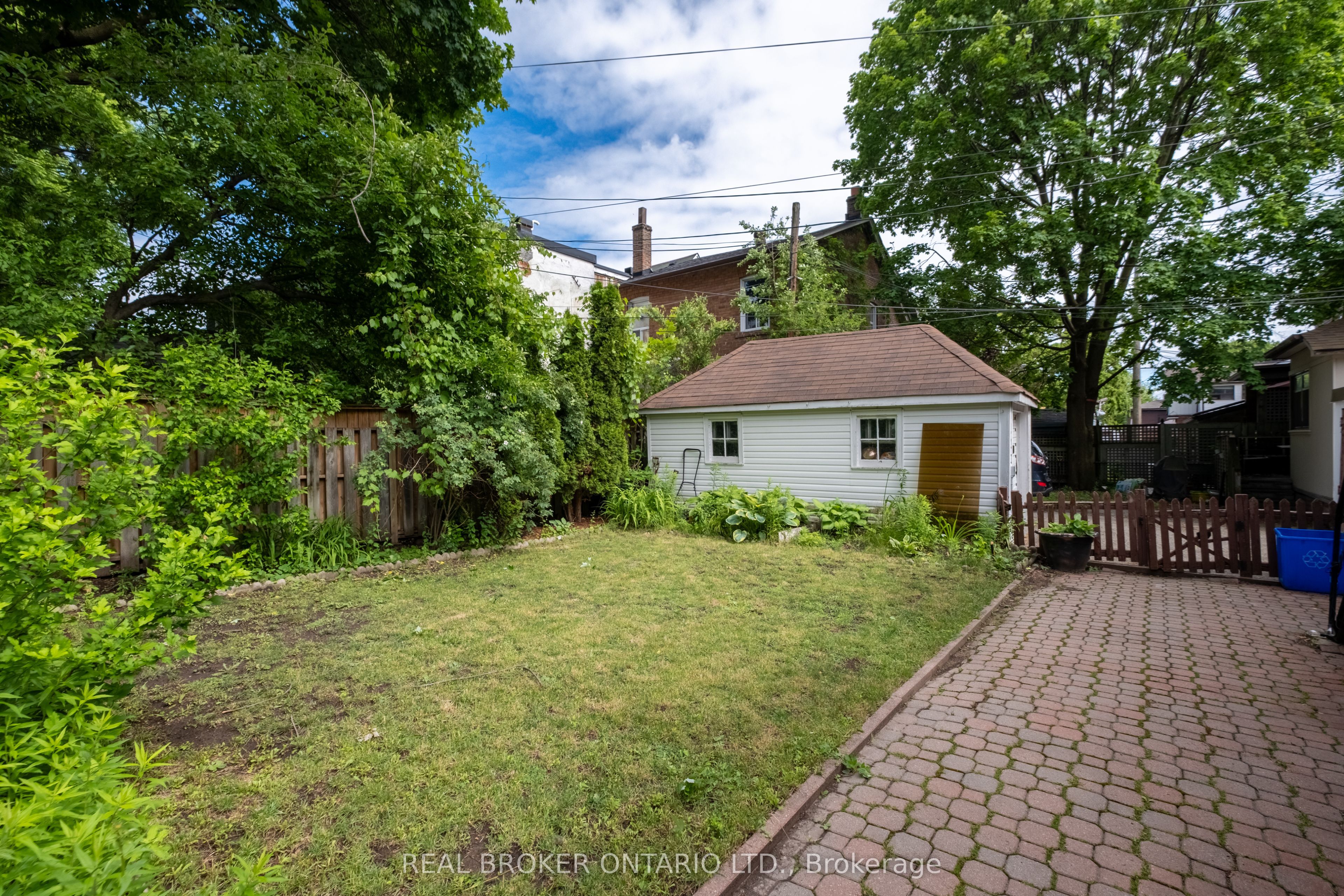 33 Atlas Avenue Property Photo 25