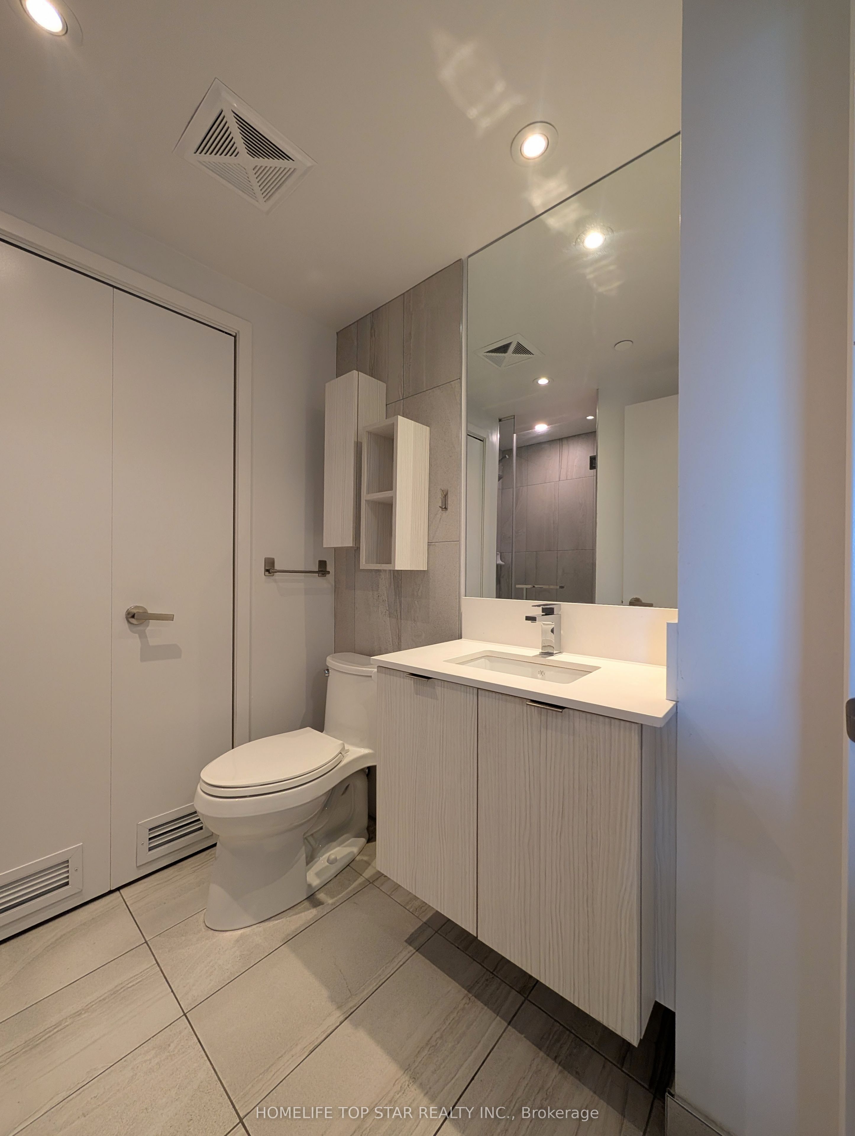 195 Nw Redpath Avenue Nw 2313 Property Photo 11