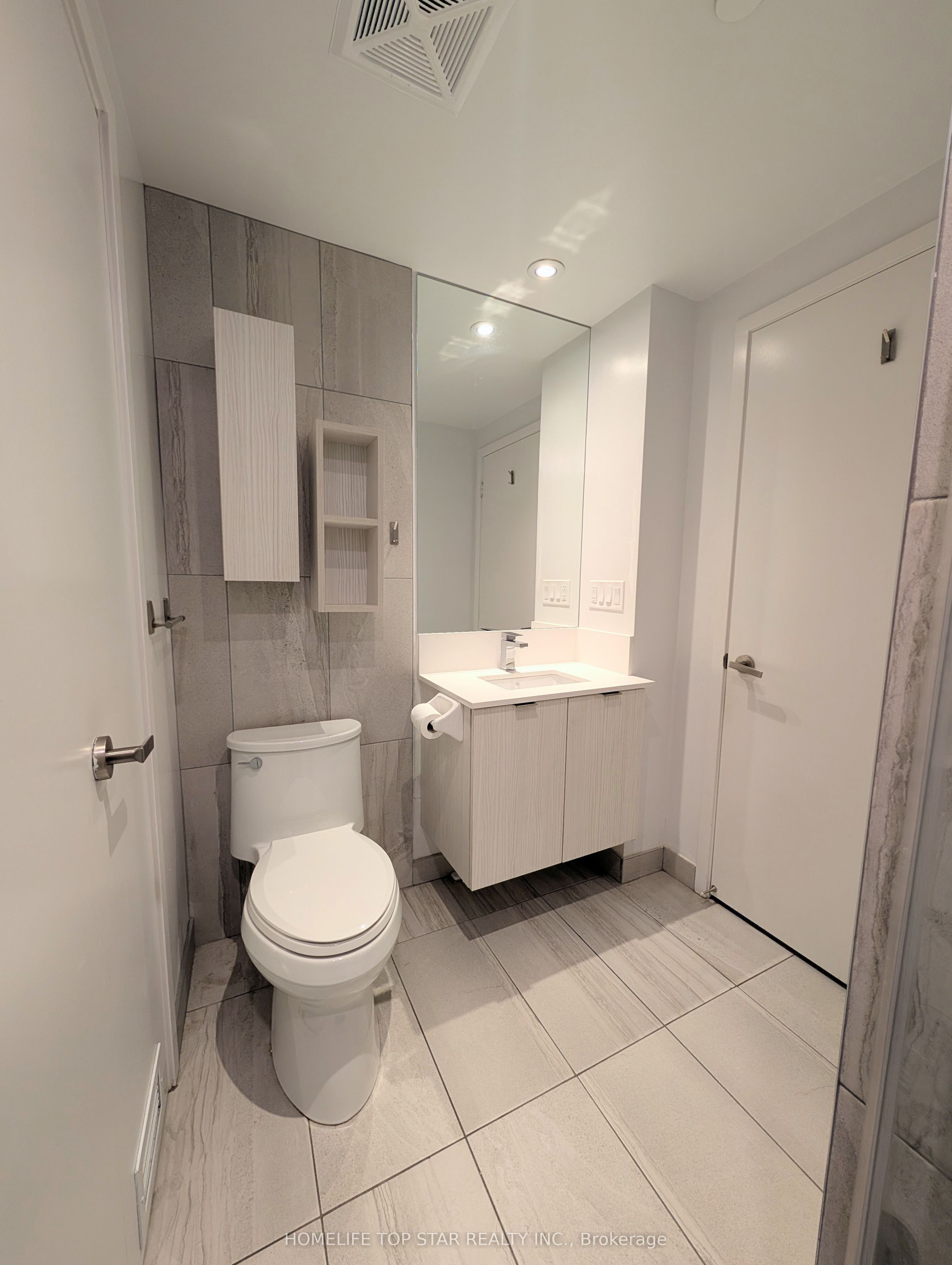 195 Nw Redpath Avenue Nw 2313 Property Photo 15