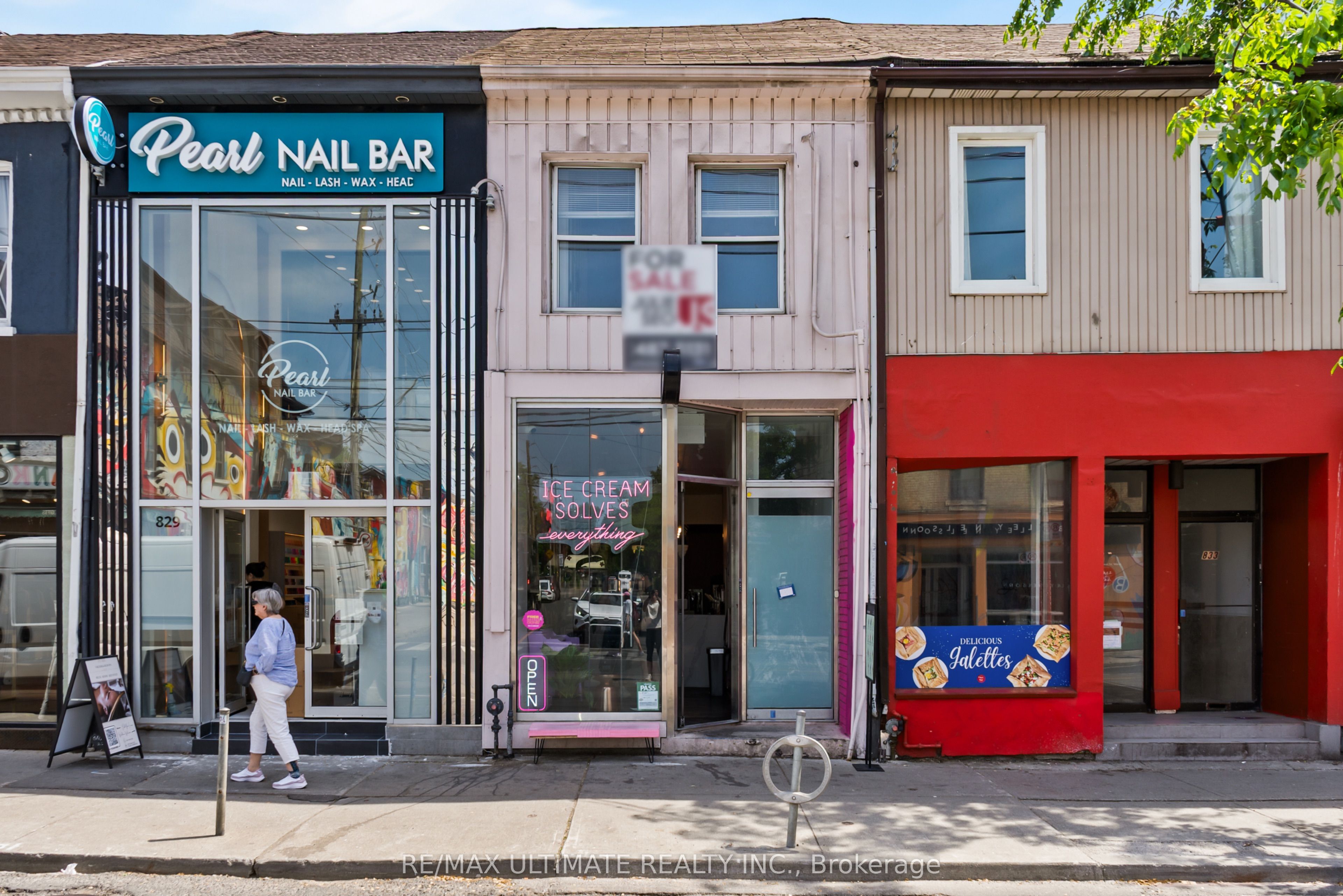 831 Queen Street W Property Photo 1