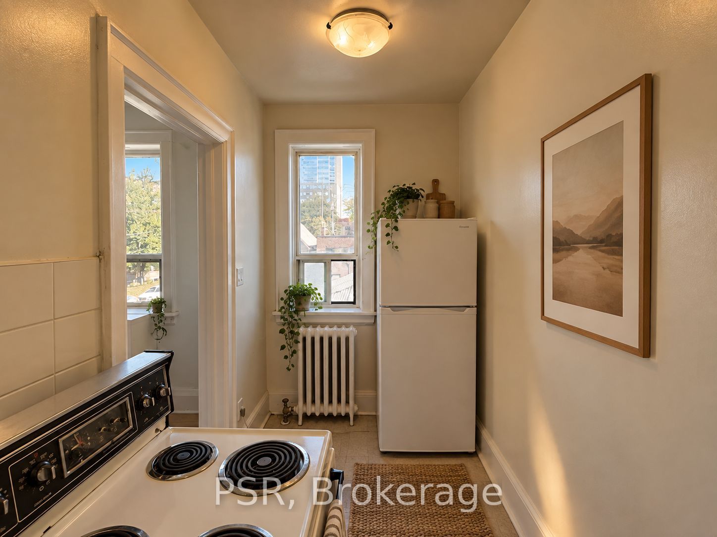 105 Kenwood Avenue 307 Property Photo 8