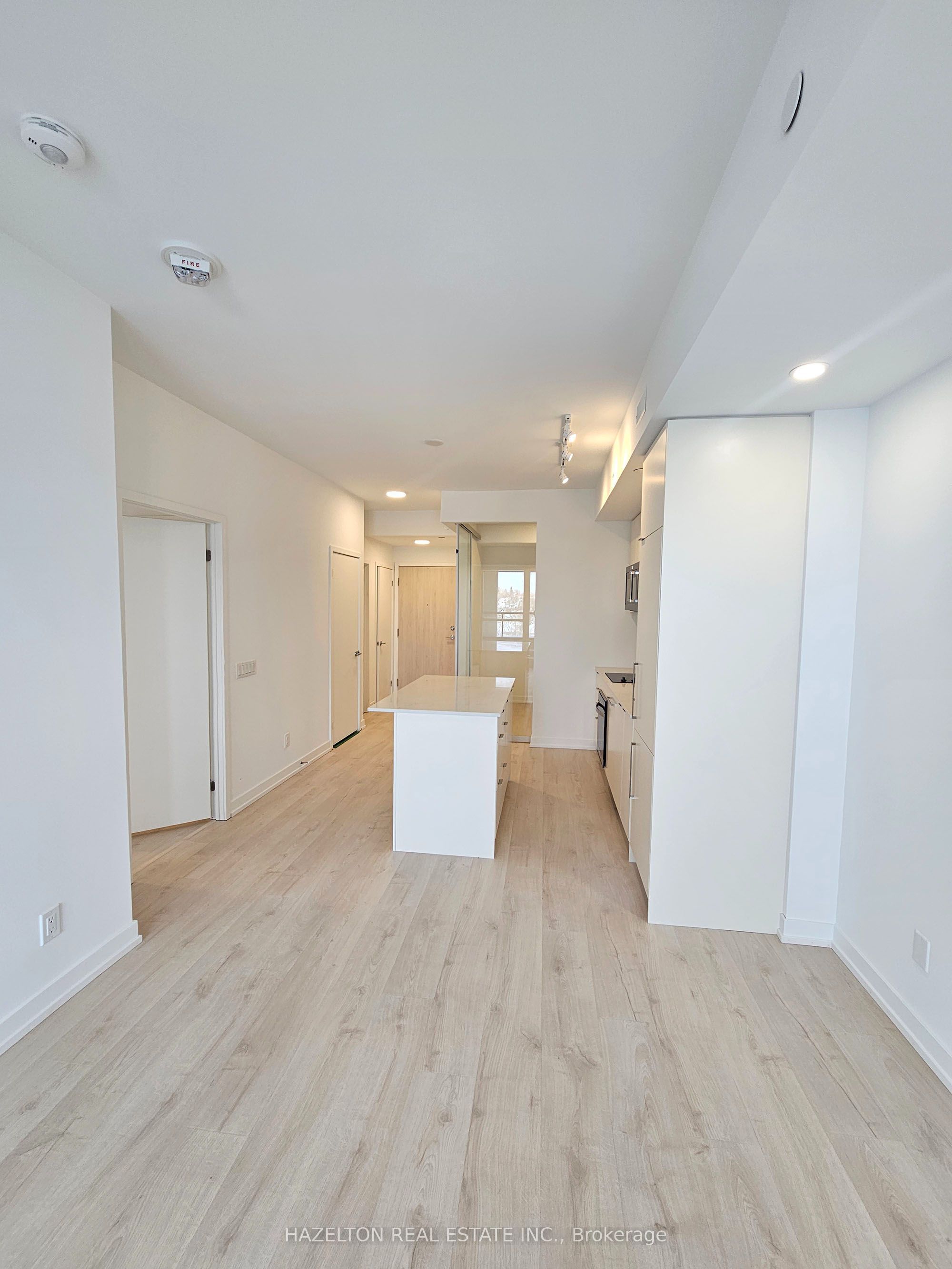 181 Sheppard Avenue E 620 Property Photo 5