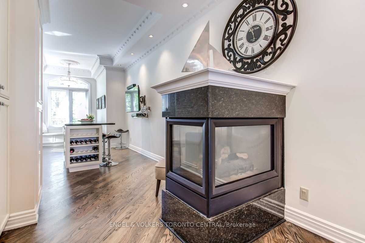 405 Bedford Park Avenue Property Photo 6
